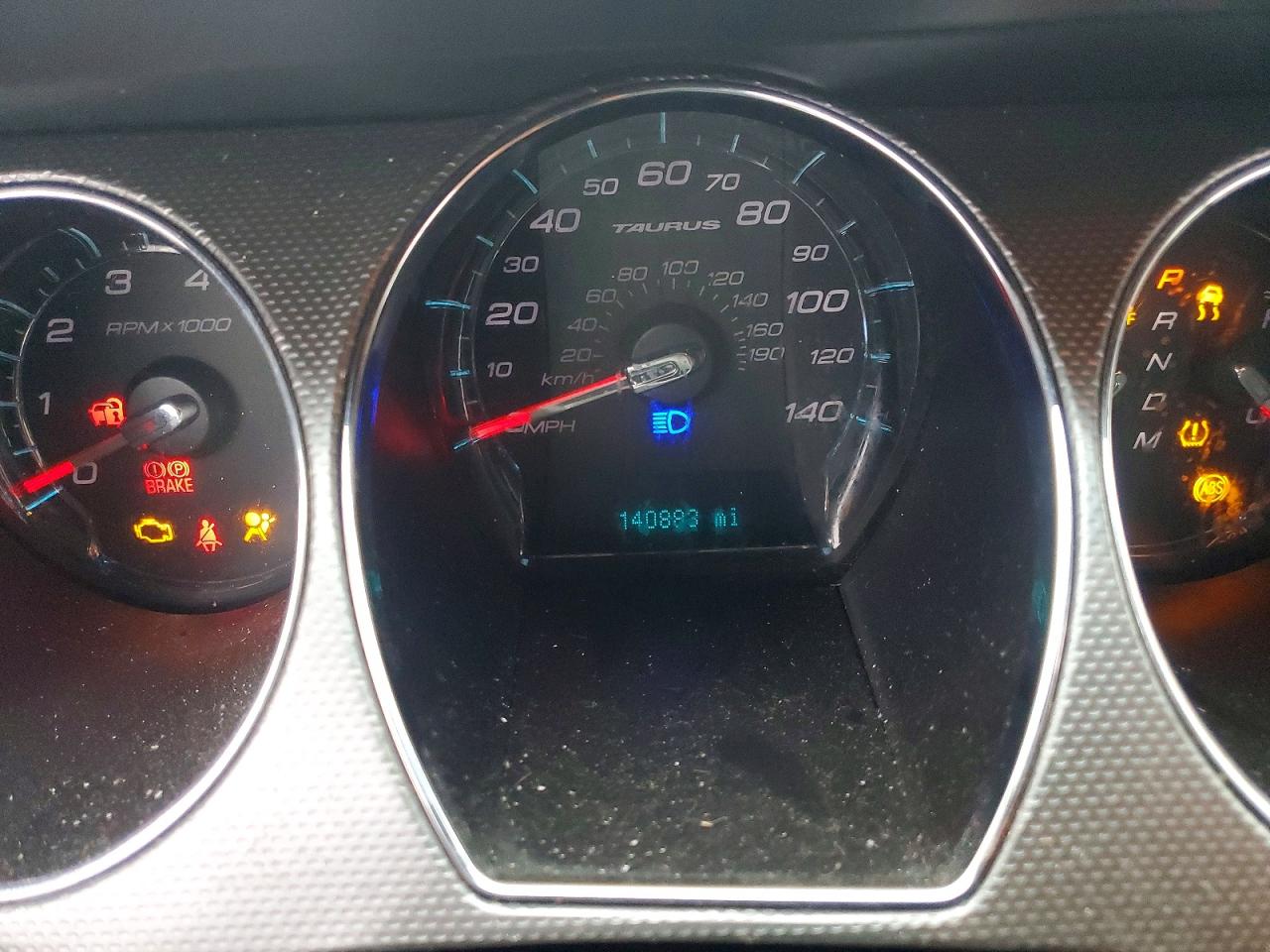 2012 FORD TAURUS SEL photo 9