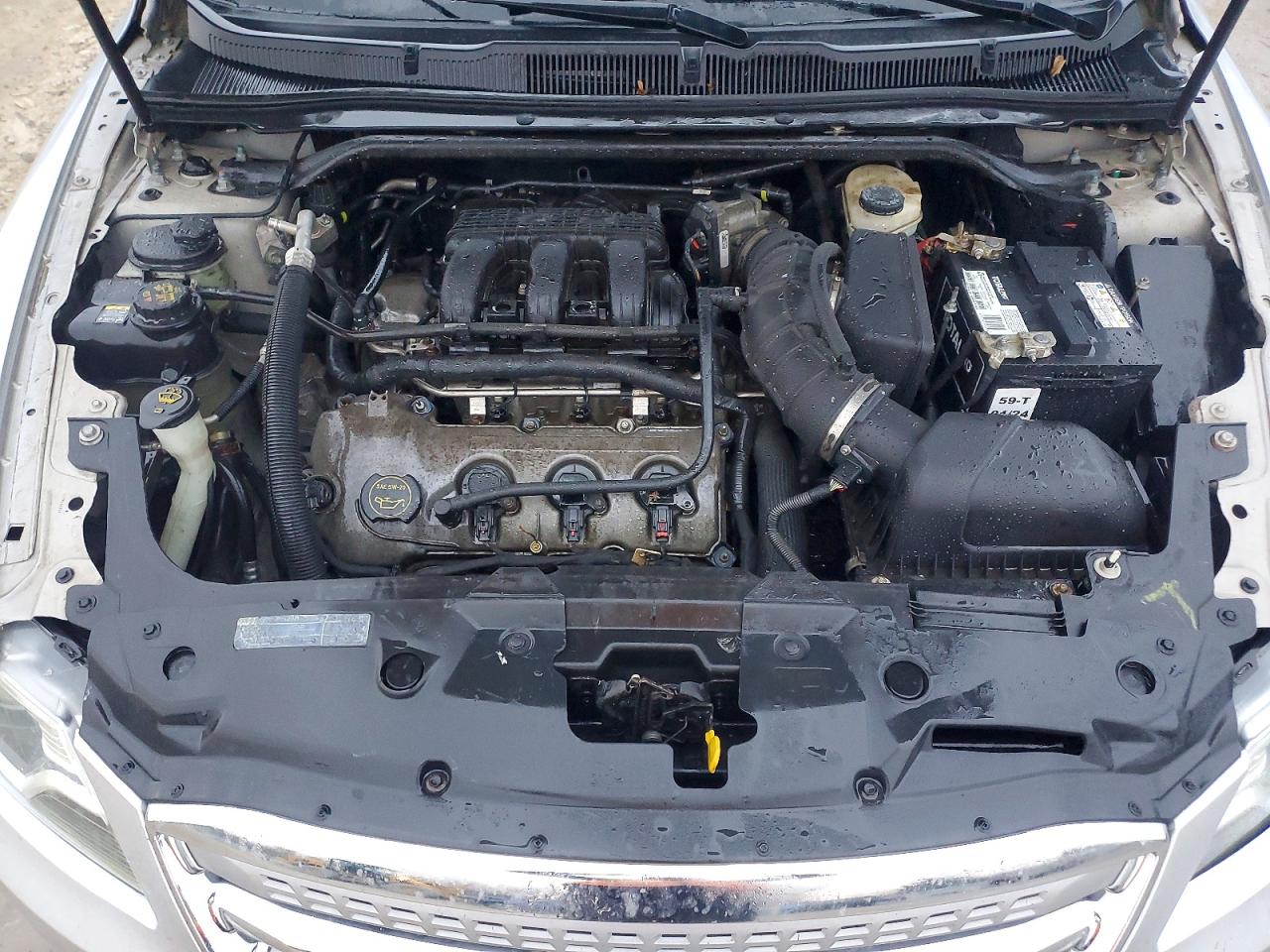 2012 FORD TAURUS SEL photo 11