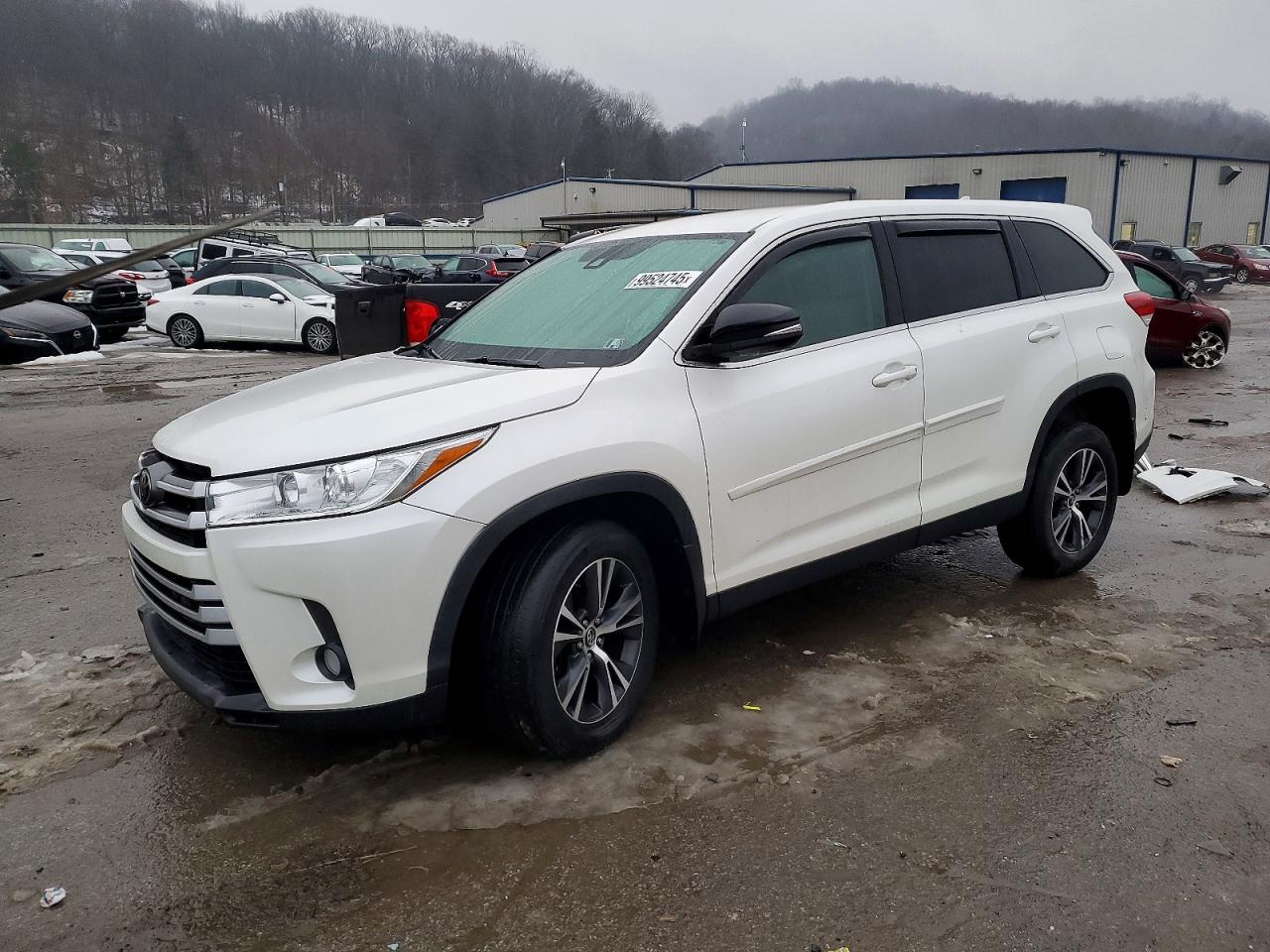 2019 TOYOTA HIGHLANDER