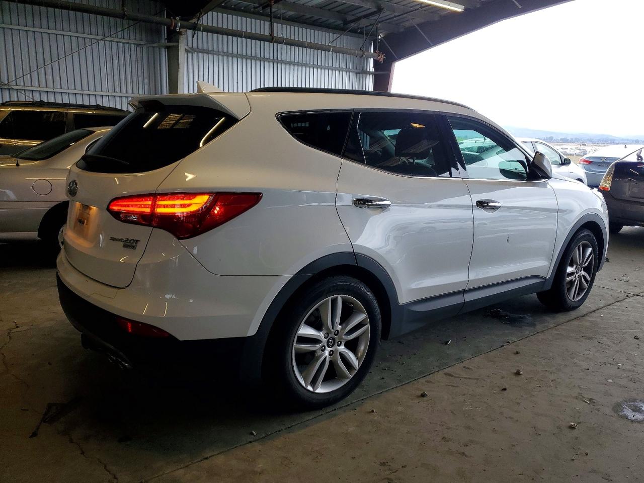 2015 HYUNDAI SANTA FE SPORT photo 3