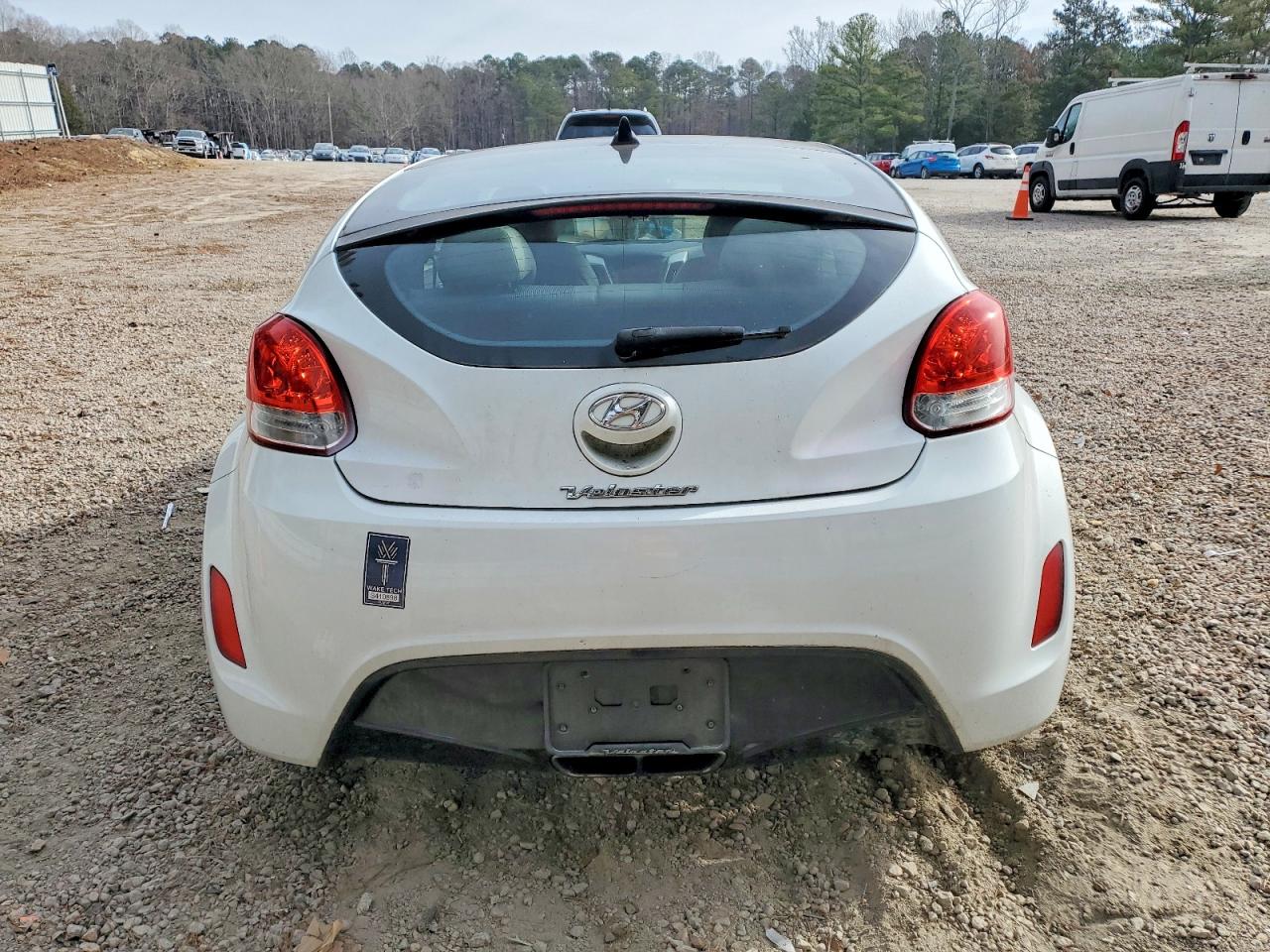 2013 HYUNDAI VELOSTER photo 6