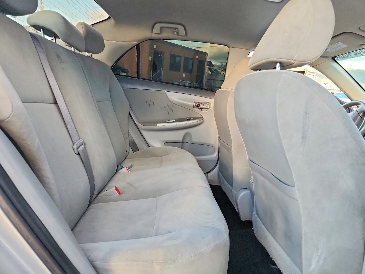 2010 TOYOTA COROLLA BASE photo 10