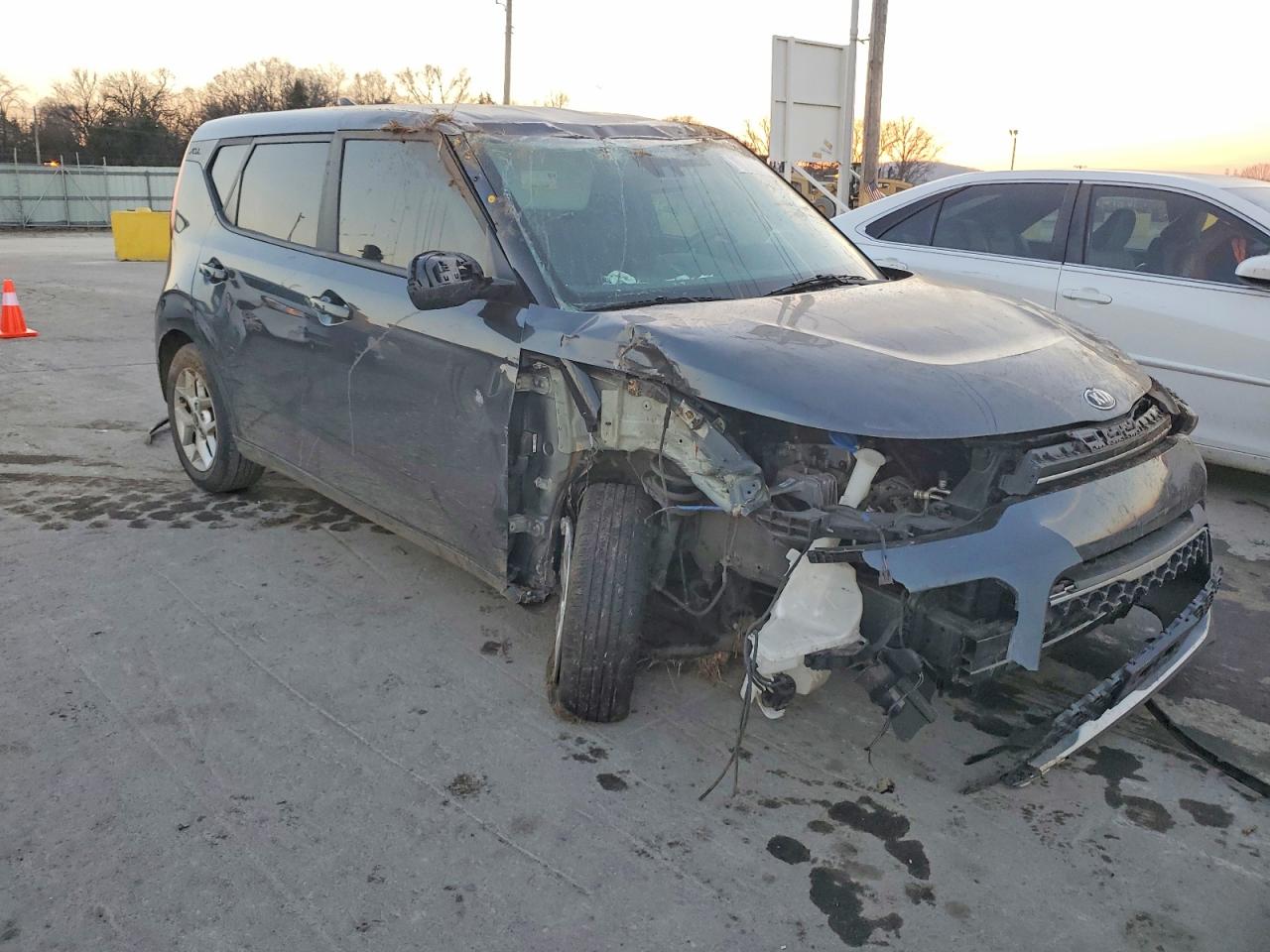 2021 KIA SOUL LX photo 4