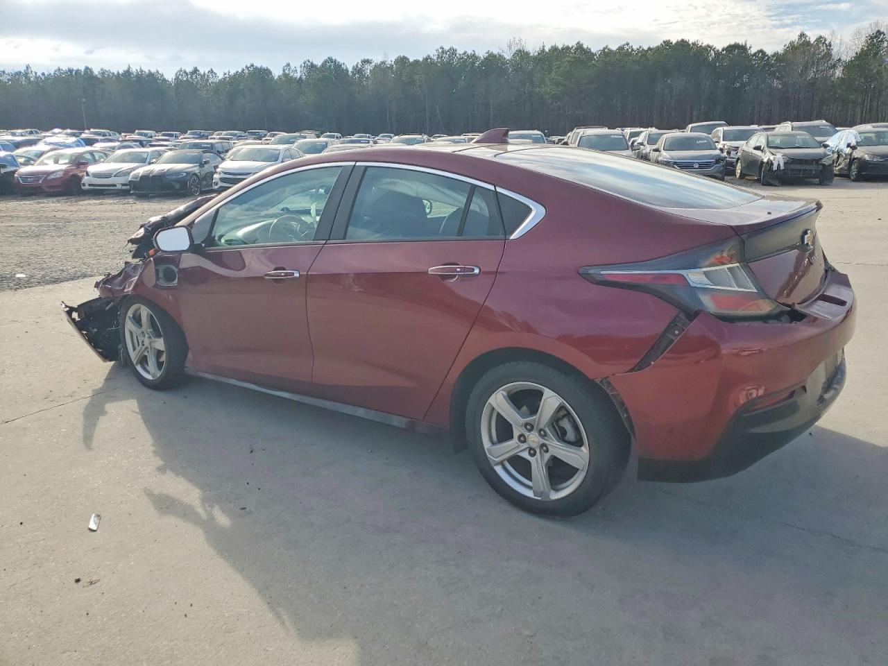 2017 CHEVROLET VOLT LT photo 2