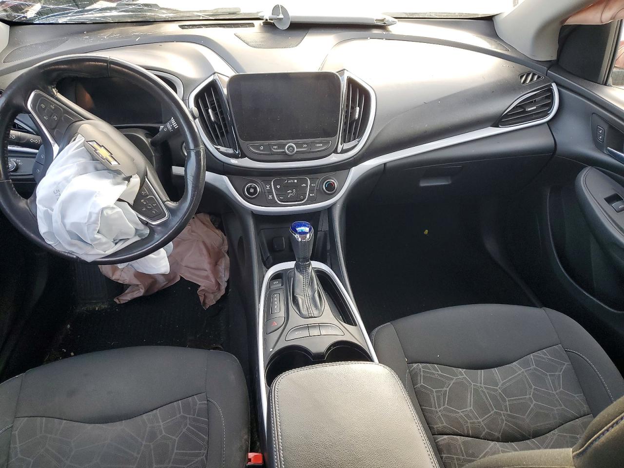 2017 CHEVROLET VOLT LT photo 8