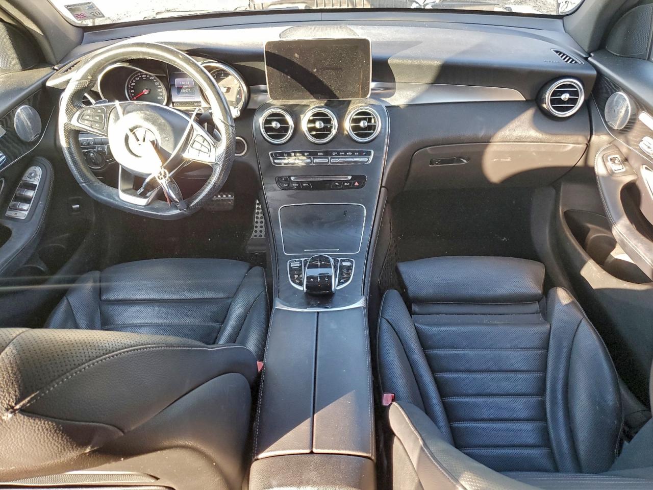 2018 MERCEDES-BENZ GLC 300 photo 8
