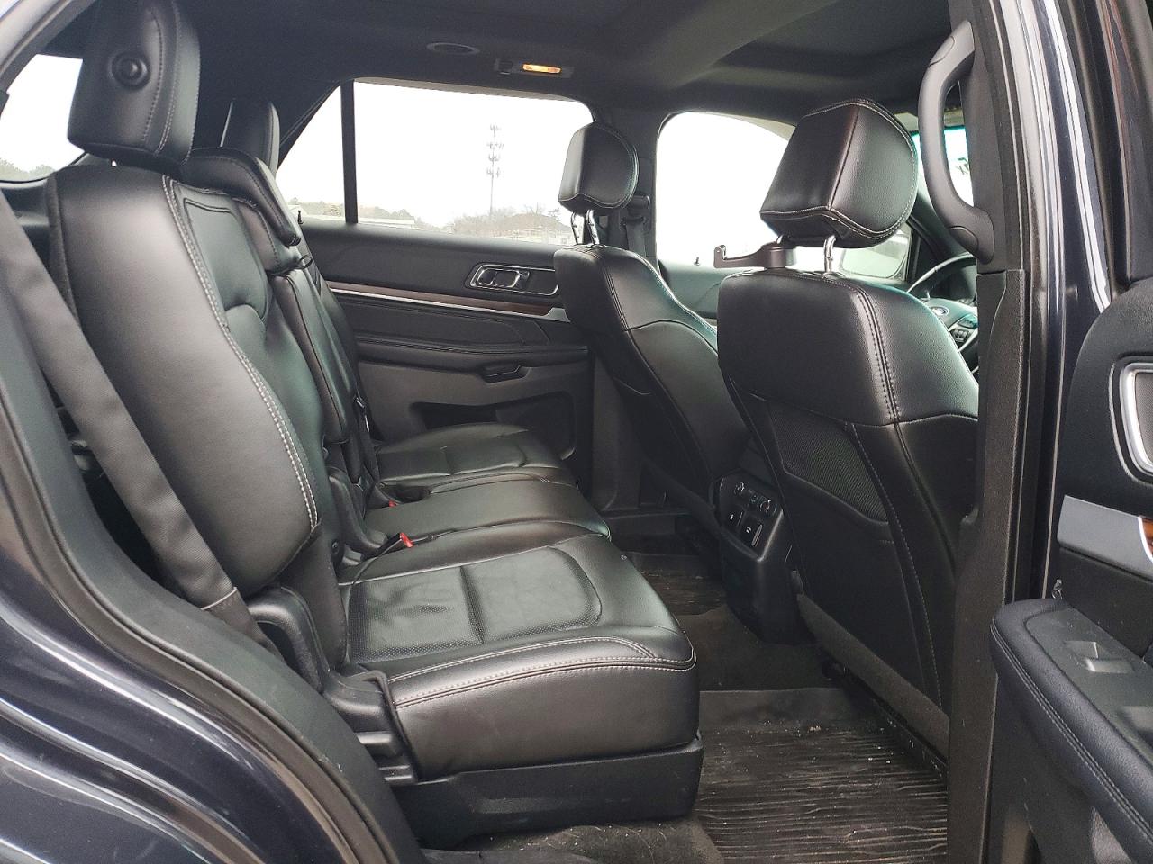 2017 FORD EXPLORER LIMITED photo 11