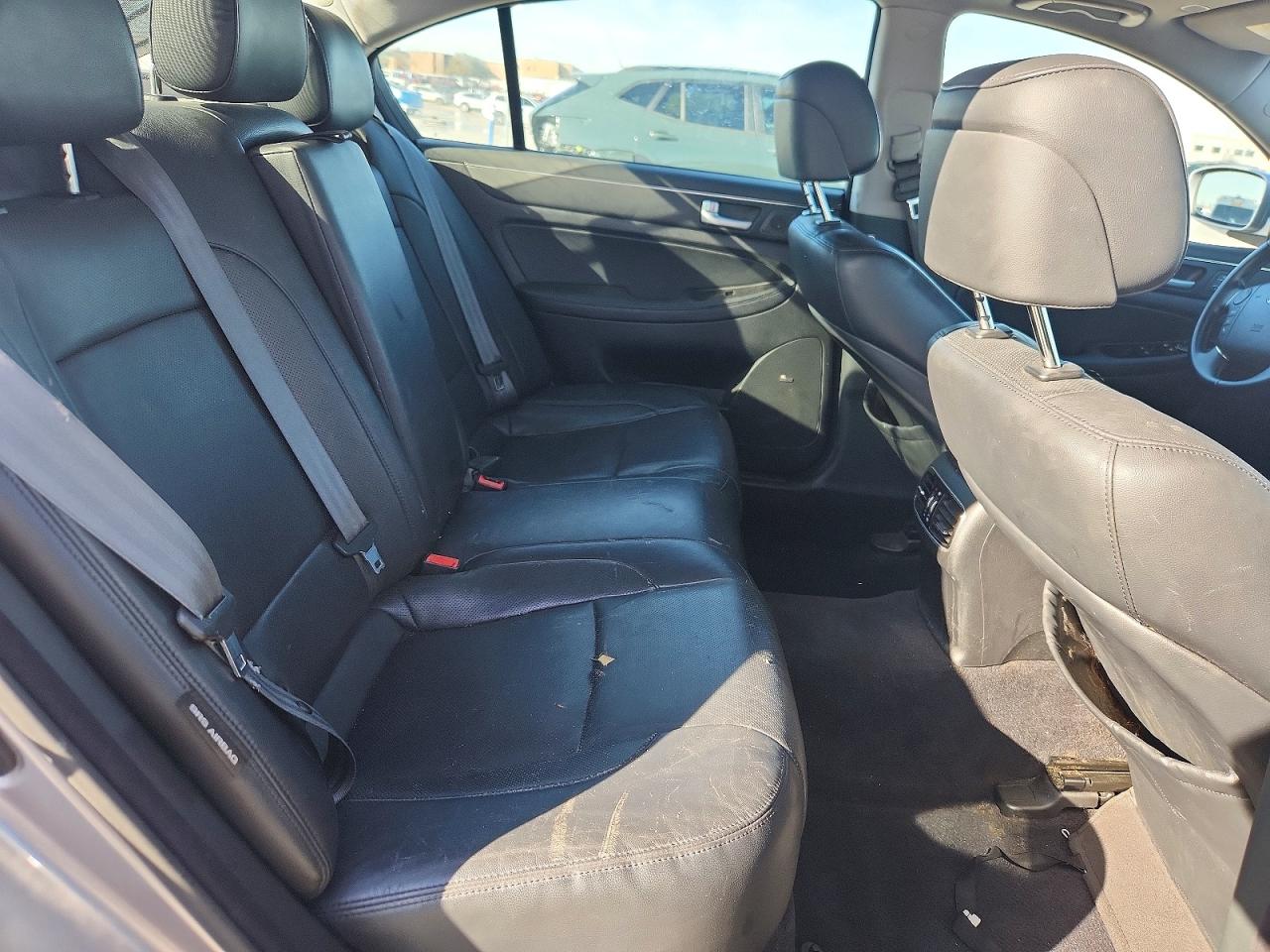 2013 HYUNDAI GENESIS 3.8L photo 10