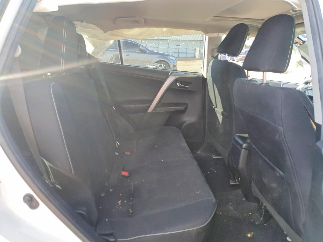 2016 TOYOTA RAV4 XLE photo 11