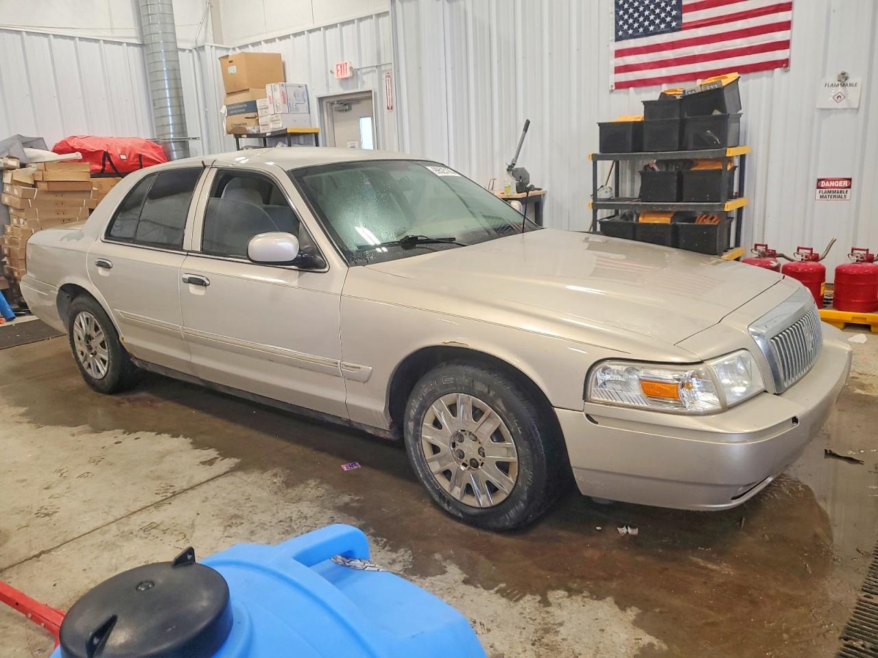 2006 MERCURY GRAND MARQUIS GS photo 4