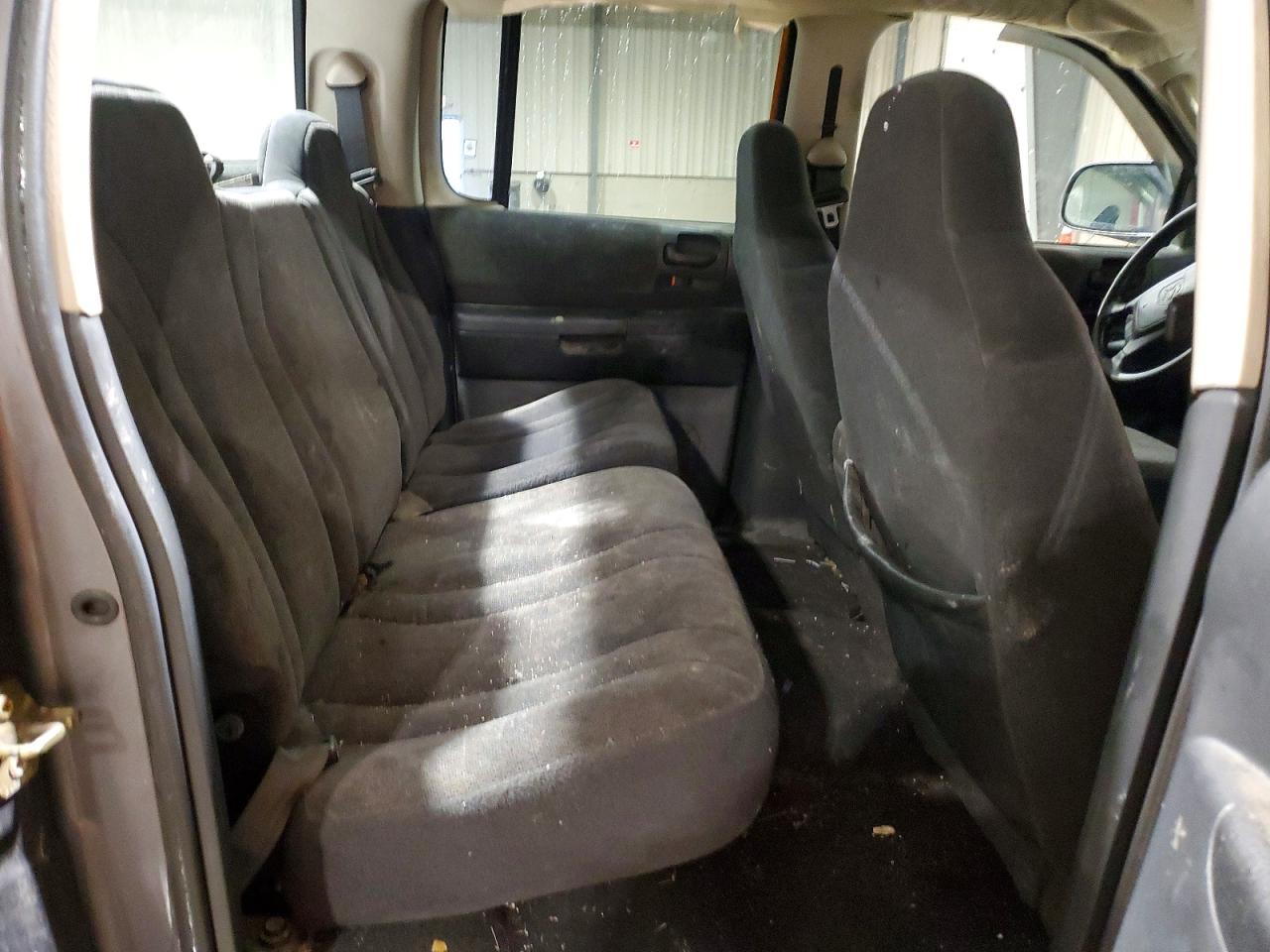 2003 DODGE DAKOTA QUAD SLT photo 10