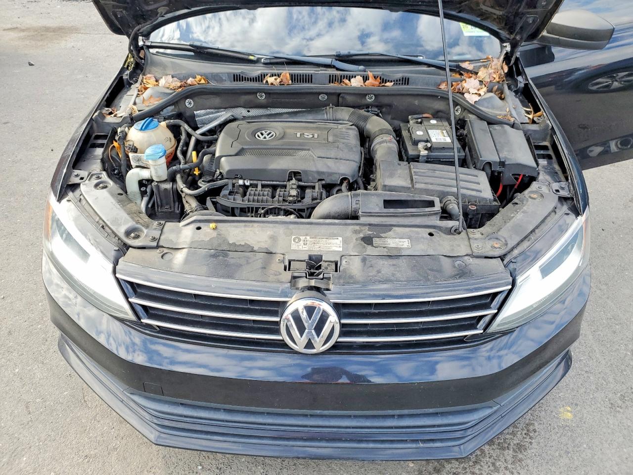2016 VOLKSWAGEN JETTA SPORT photo 11