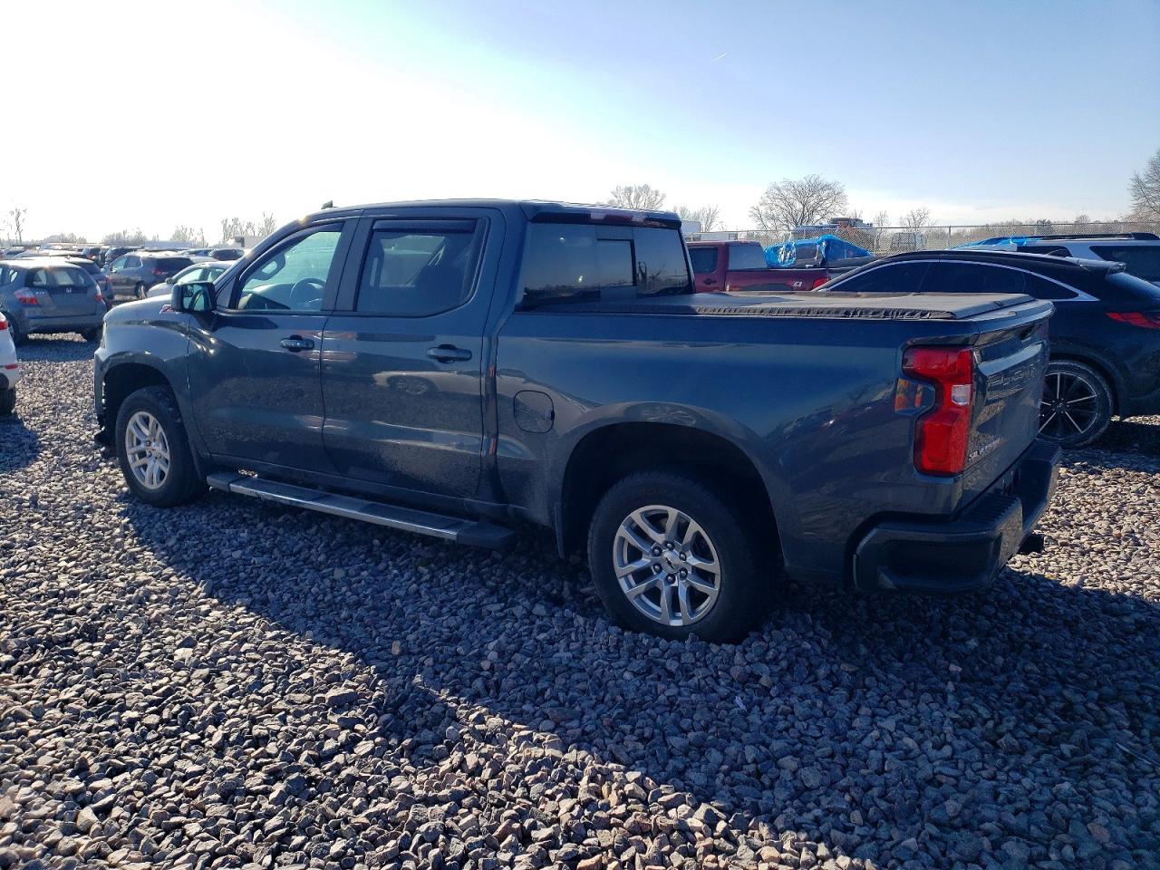 2020 CHEVROLET SILVERADO K1500 RST photo 2