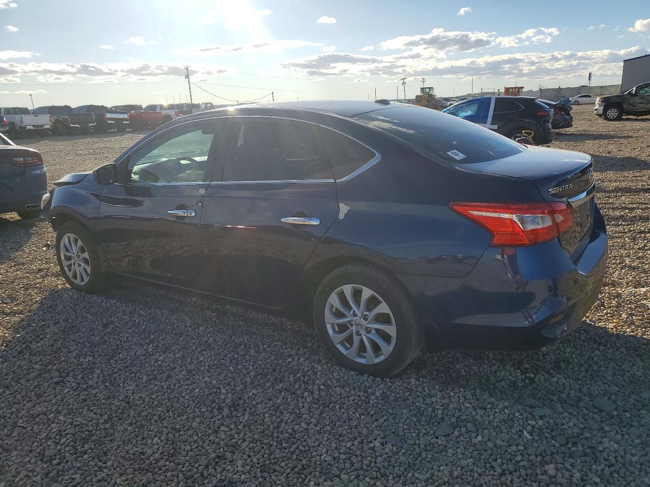 2018 NISSAN SENTRA S photo 2