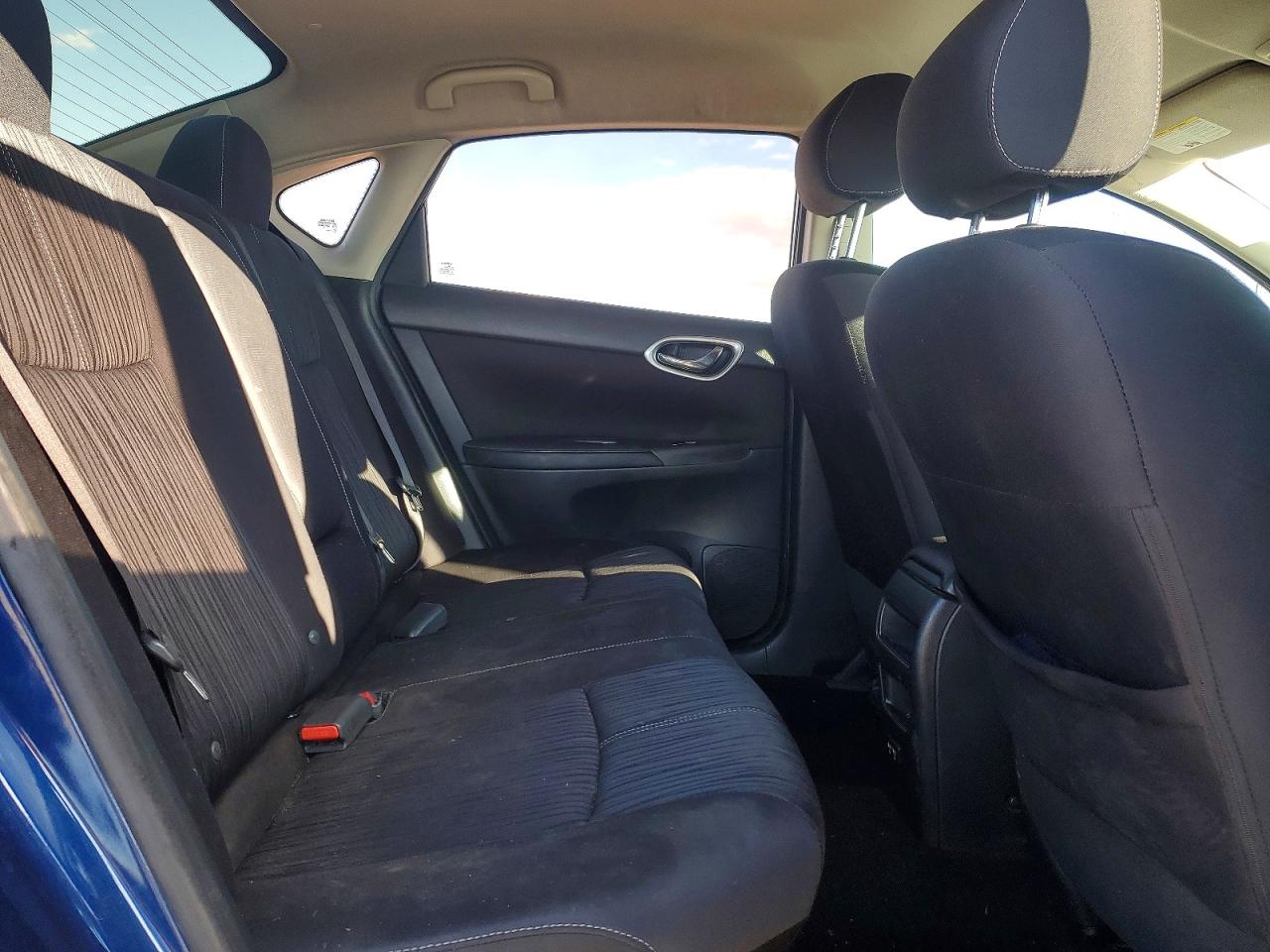 2018 NISSAN SENTRA S photo 10