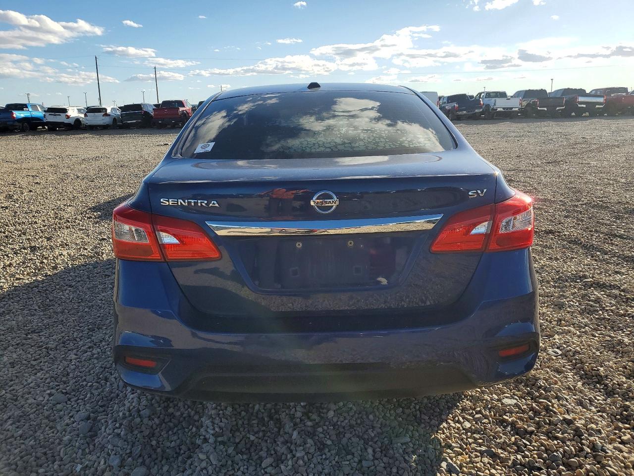 2018 NISSAN SENTRA S photo 6