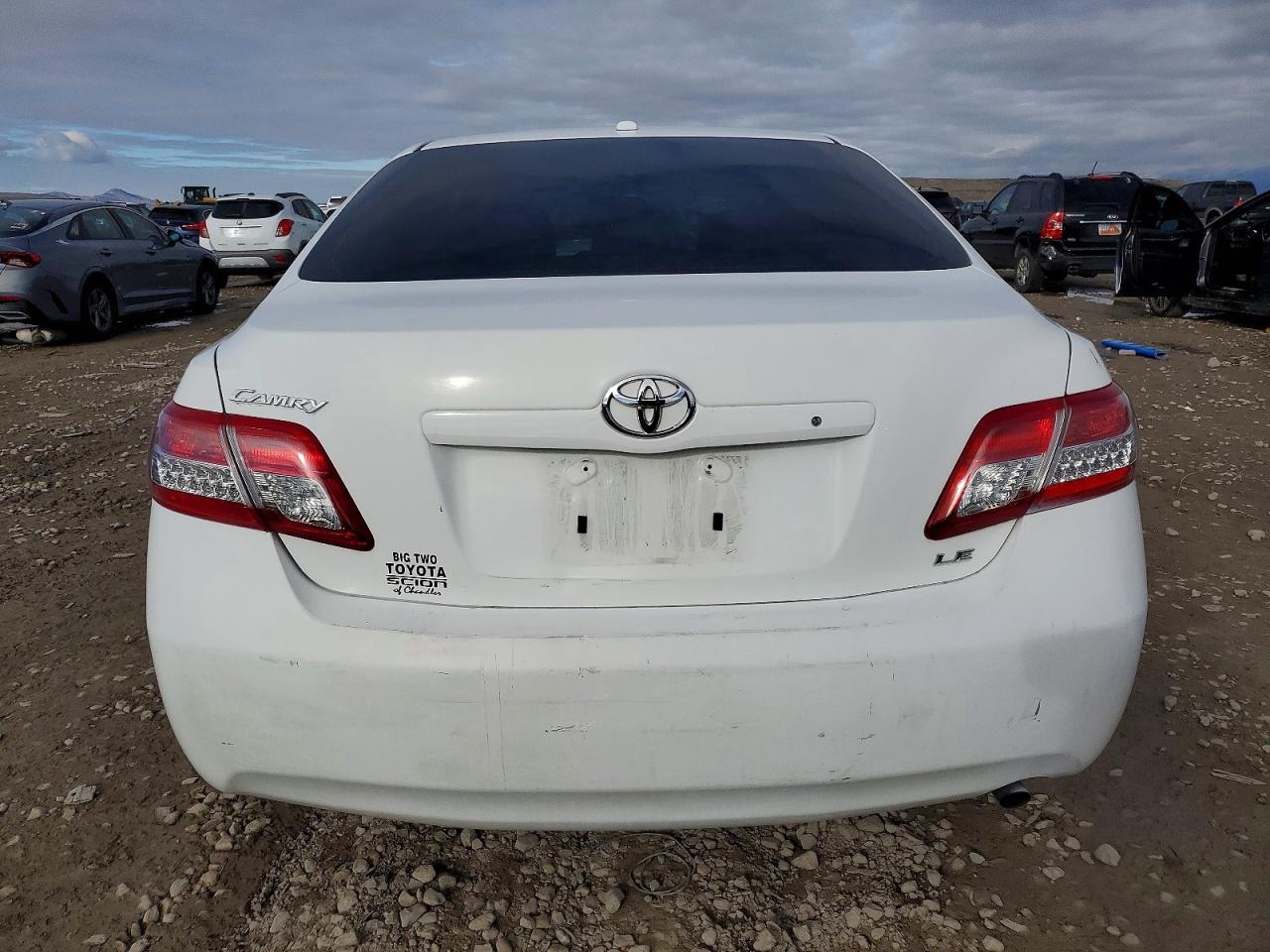2010 TOYOTA CAMRY BASE photo 6