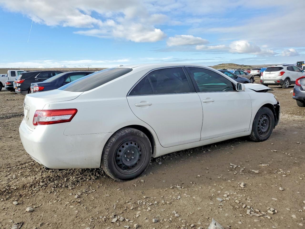 2010 TOYOTA CAMRY BASE photo 3