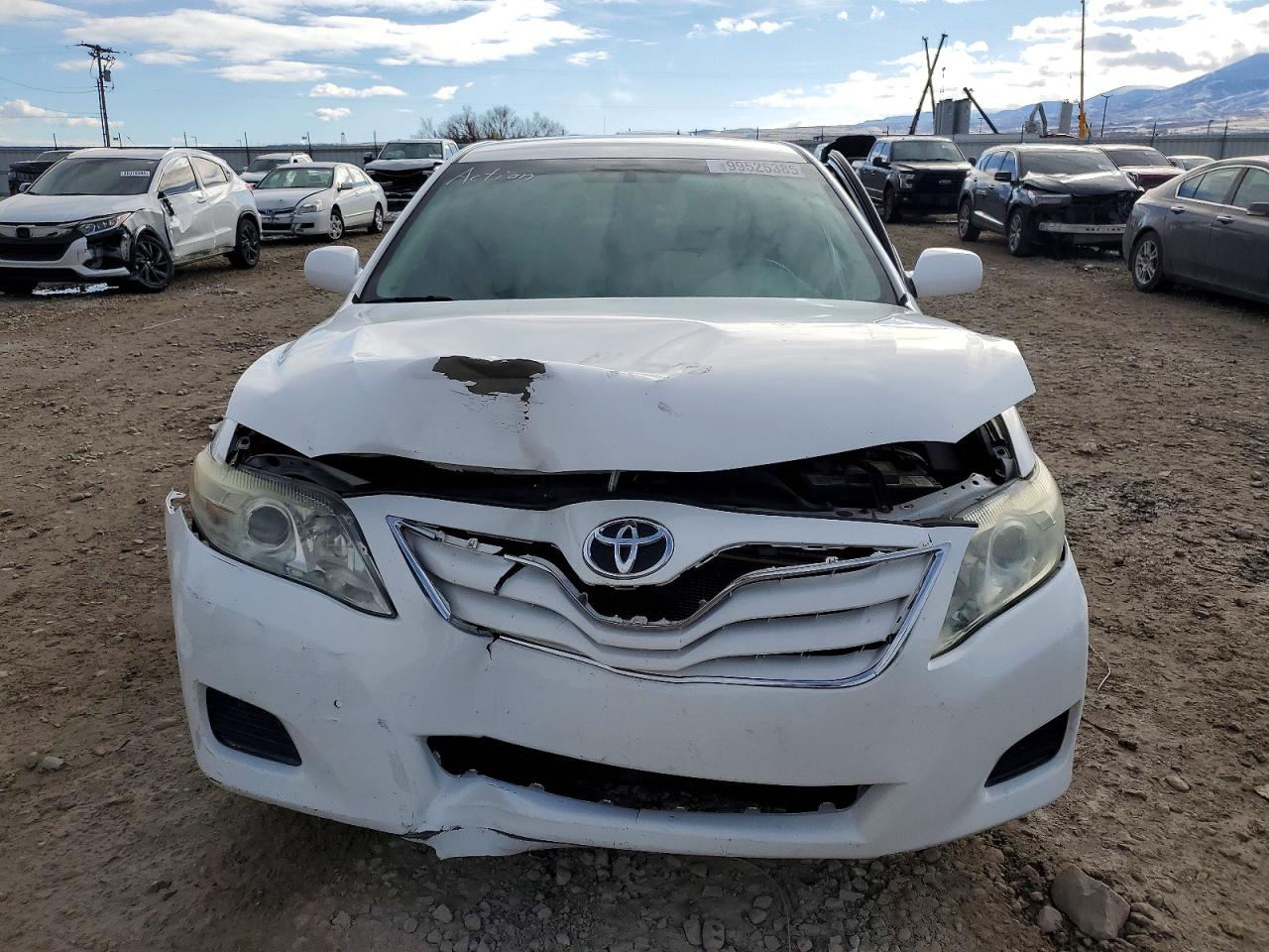 2010 TOYOTA CAMRY BASE photo 5