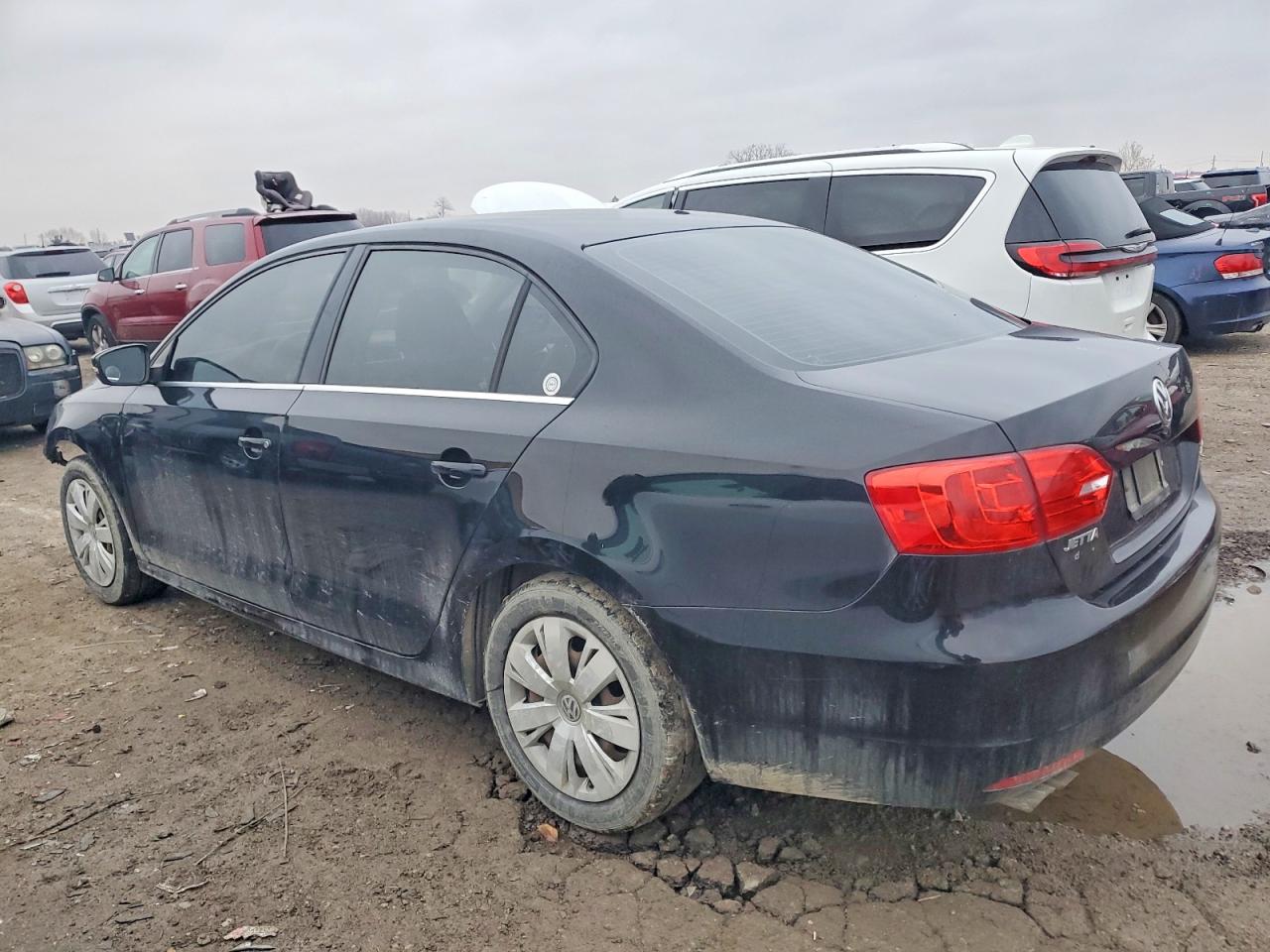 2013 VOLKSWAGEN JETTA SE photo 2