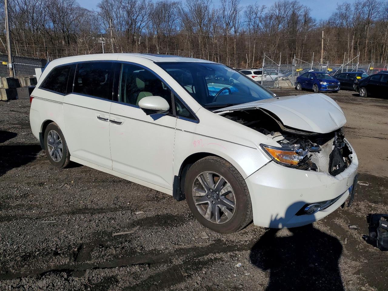 2014 HONDA ODYSSEY TOURING photo 4