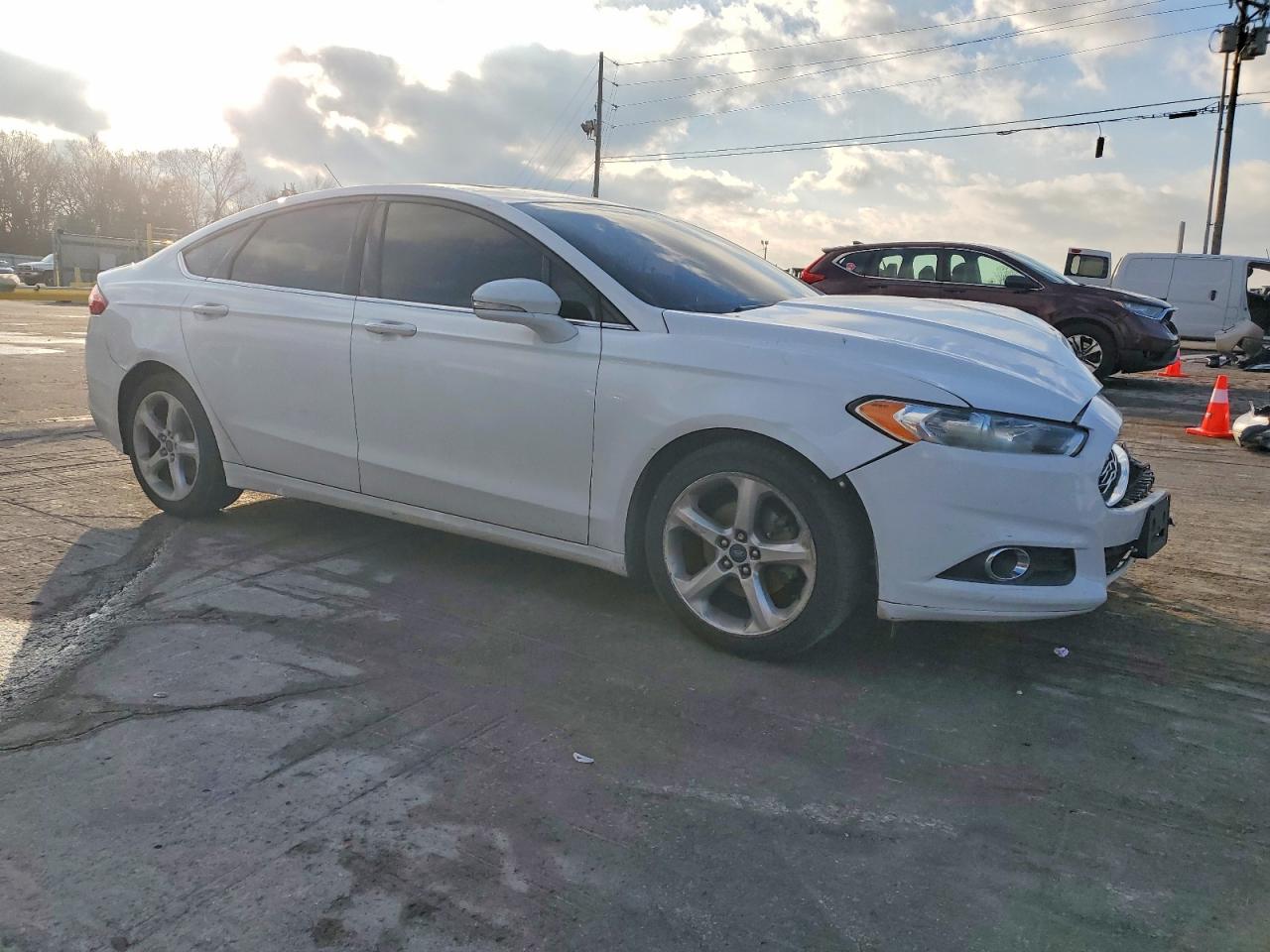 2016 FORD FUSION SE photo 4