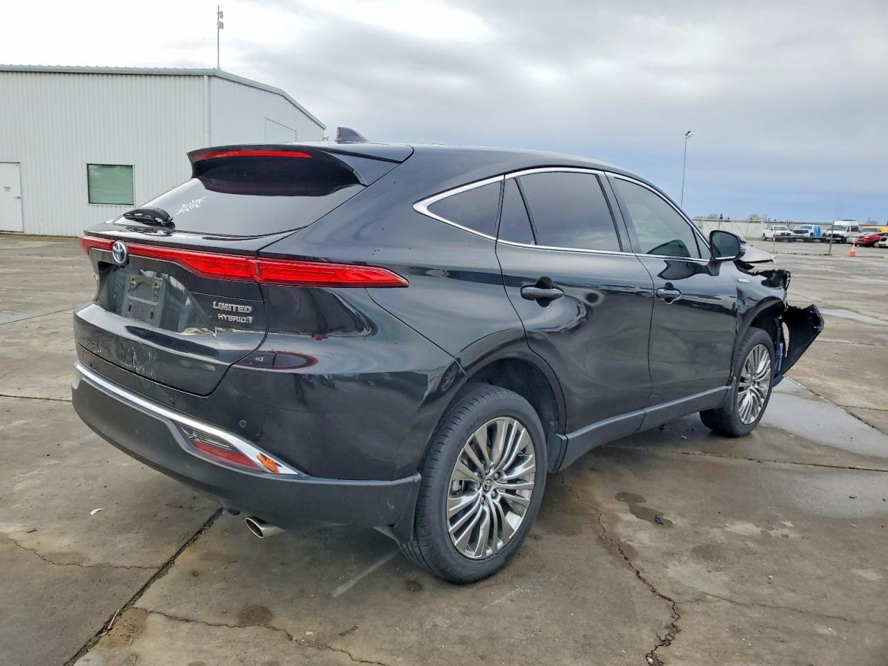 2021 TOYOTA VENZA LE photo 3