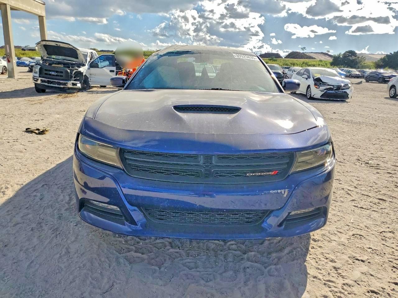2015 DODGE CHARGER SXT photo 5