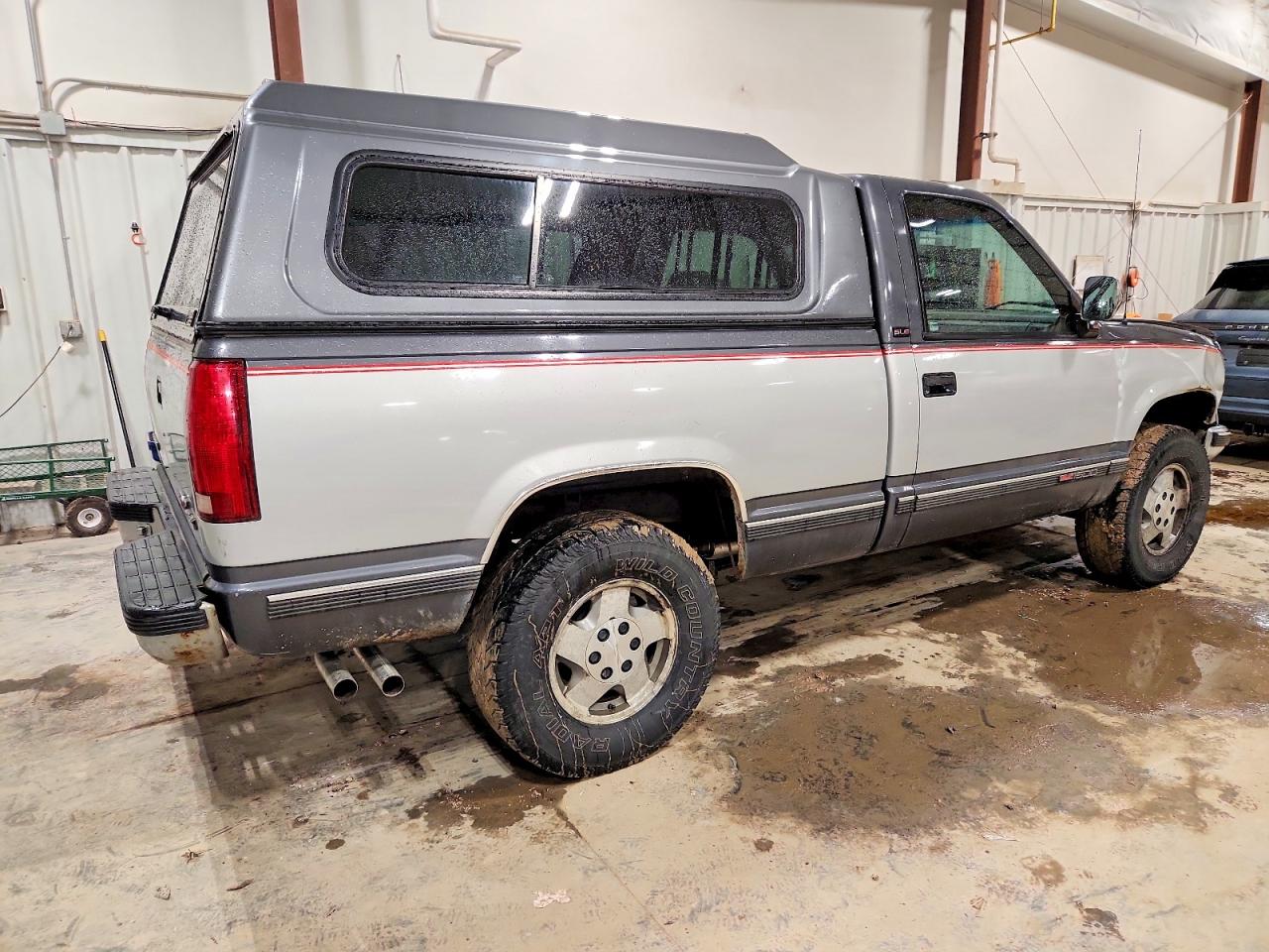 1993 GMC SIERRA K1500 photo 3