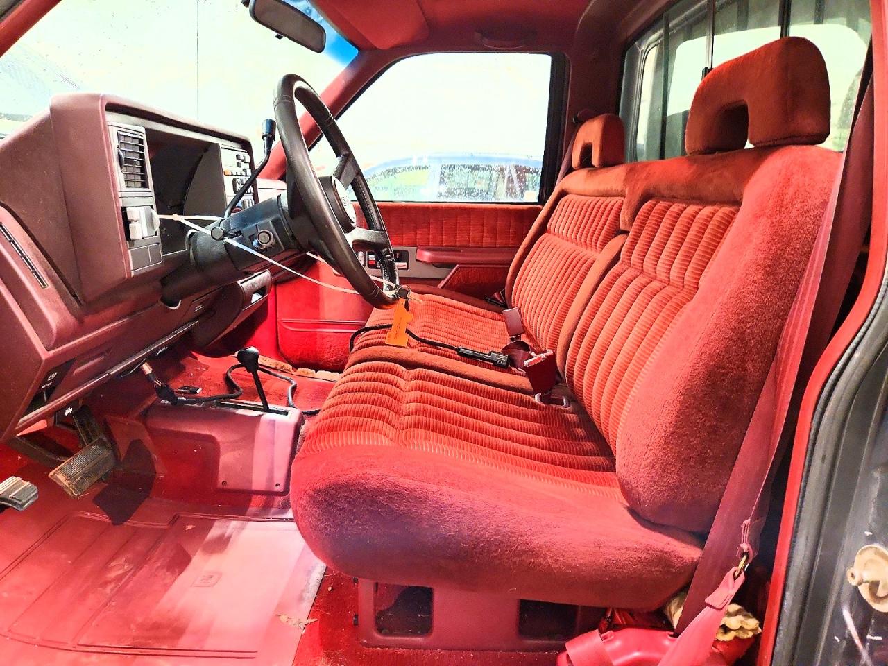 1993 GMC SIERRA K1500 photo 7