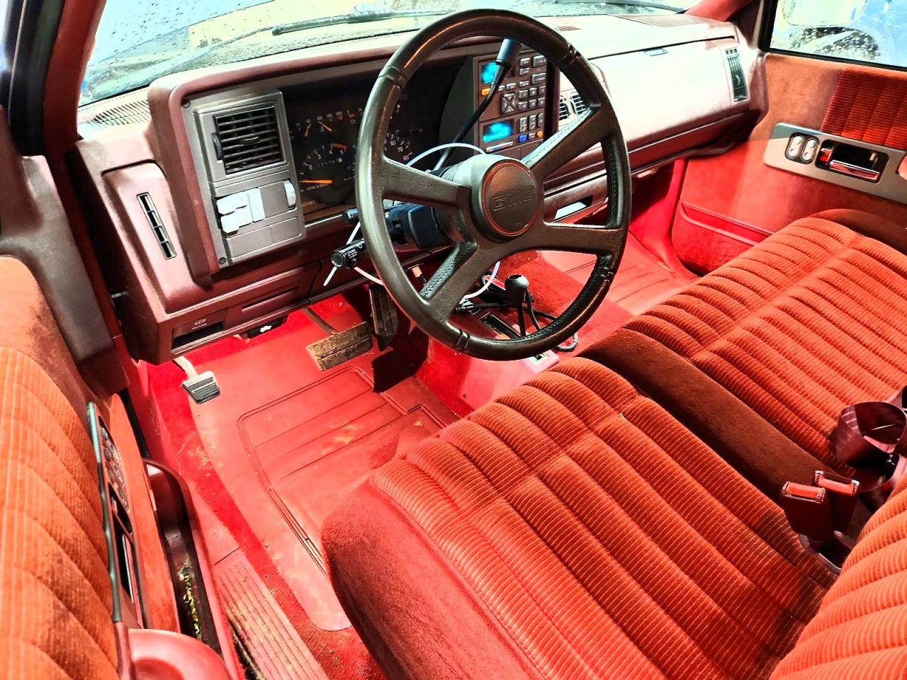1993 GMC SIERRA K1500 photo 8