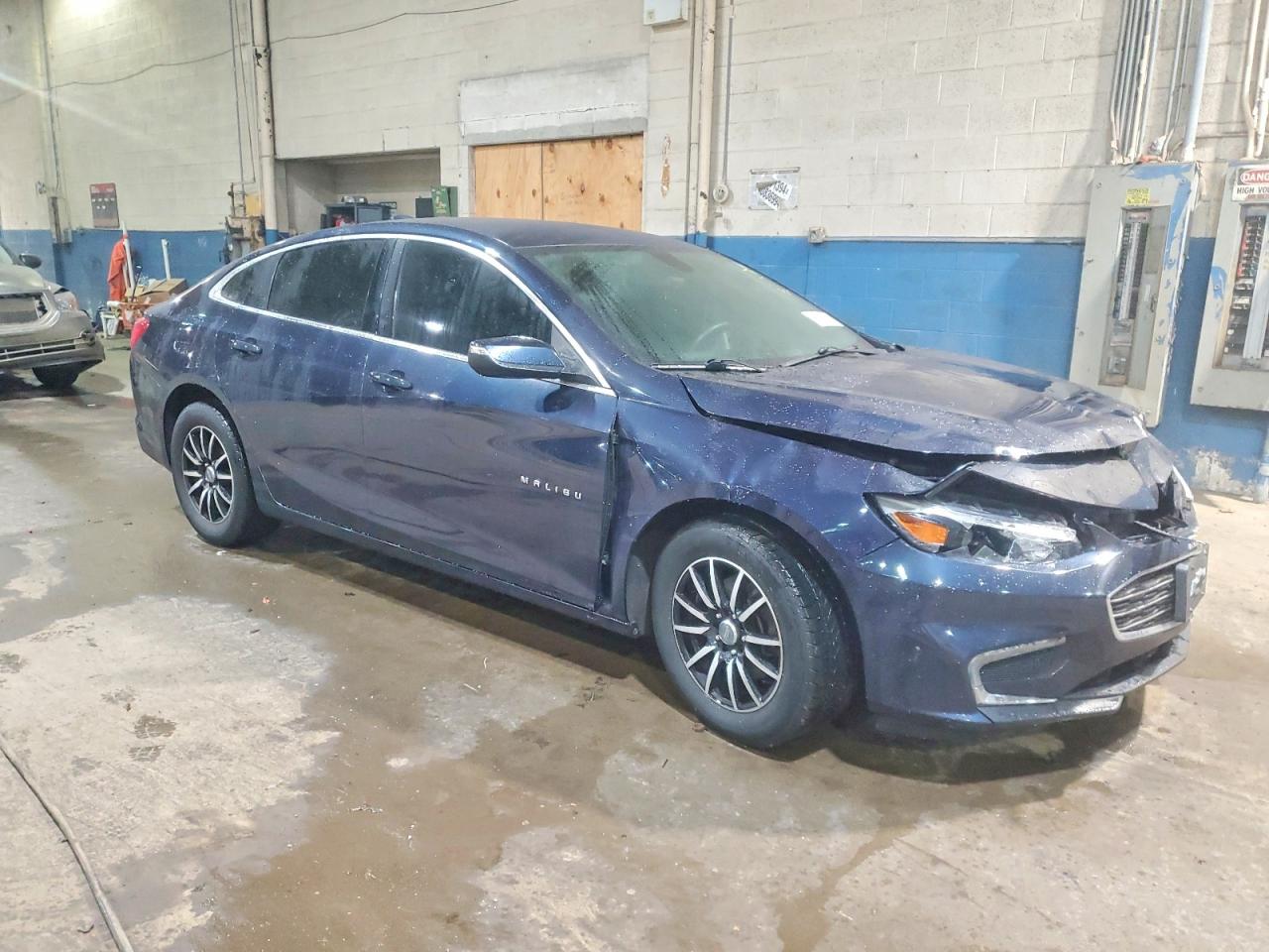 2016 CHEVROLET MALIBU LT photo 4