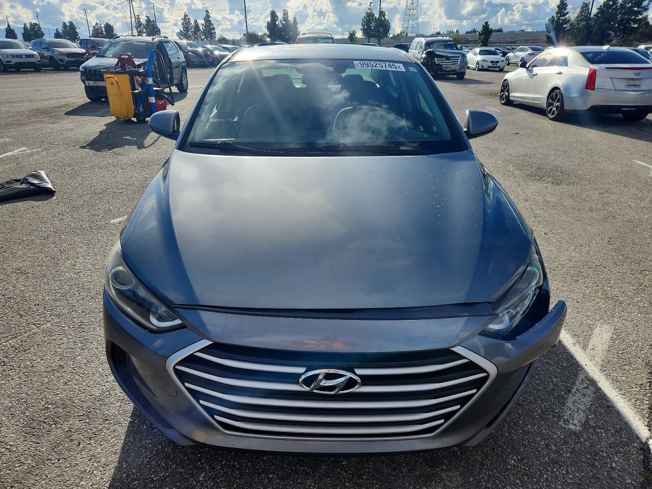 2017 HYUNDAI ELANTRA SE photo 5