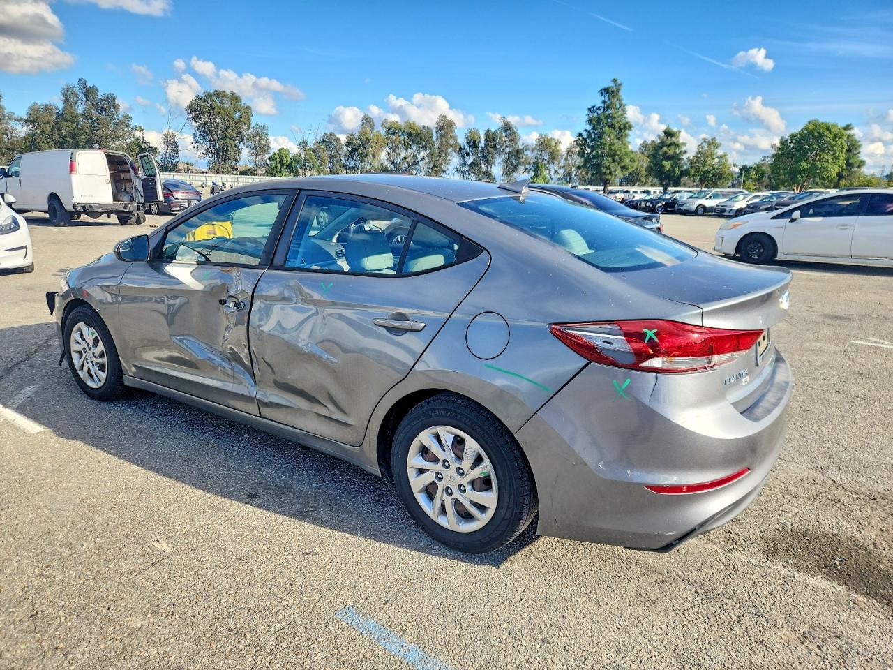 2017 HYUNDAI ELANTRA SE photo 2