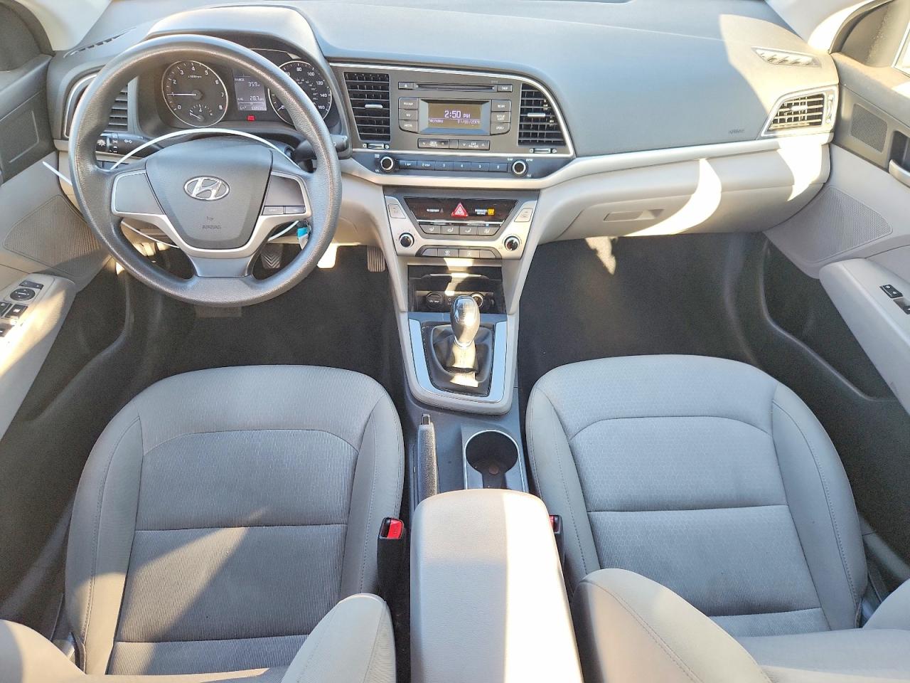 2017 HYUNDAI ELANTRA SE photo 8