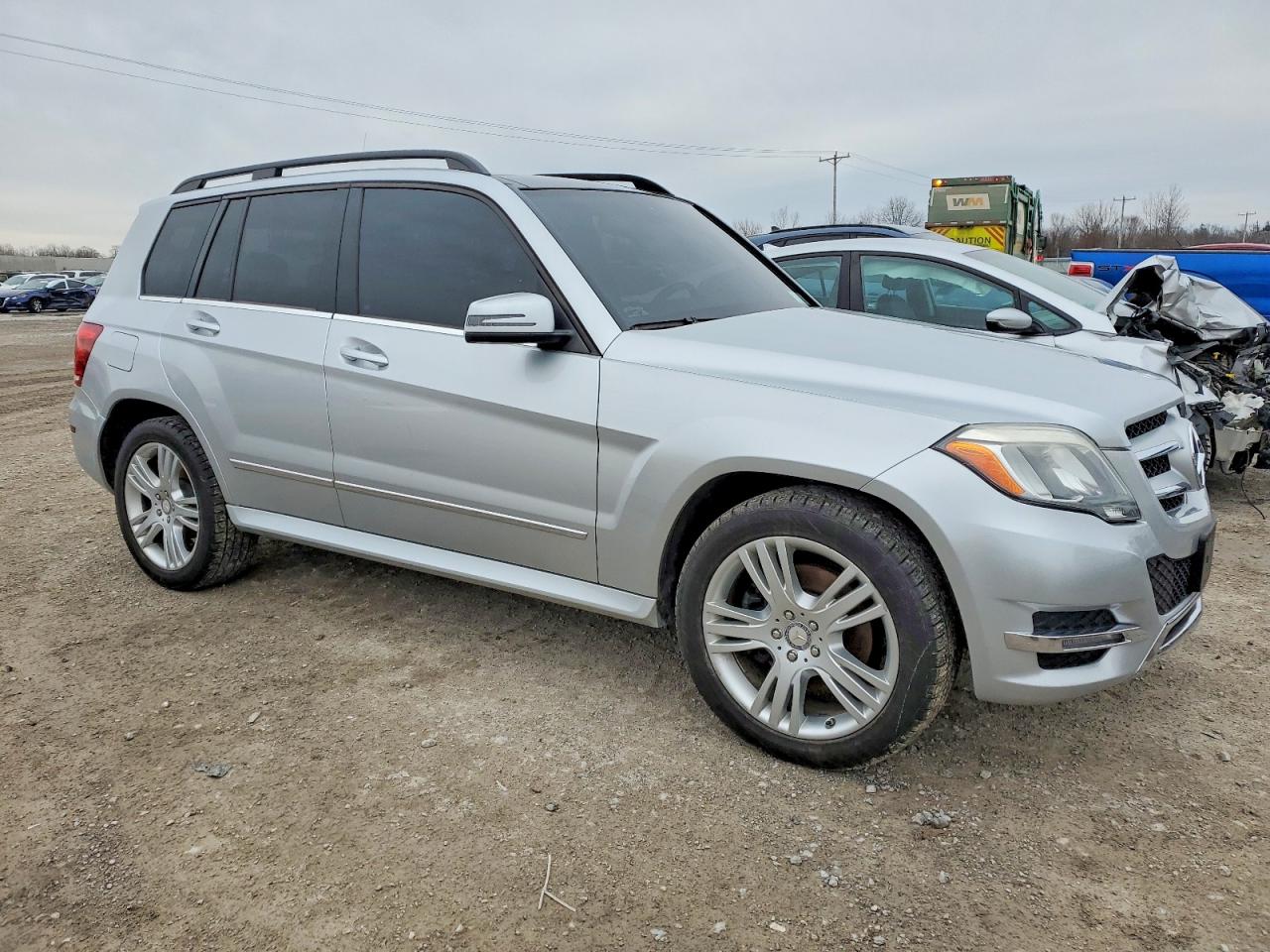 2013 MERCEDES-BENZ GLK 350 4MATIC photo 4