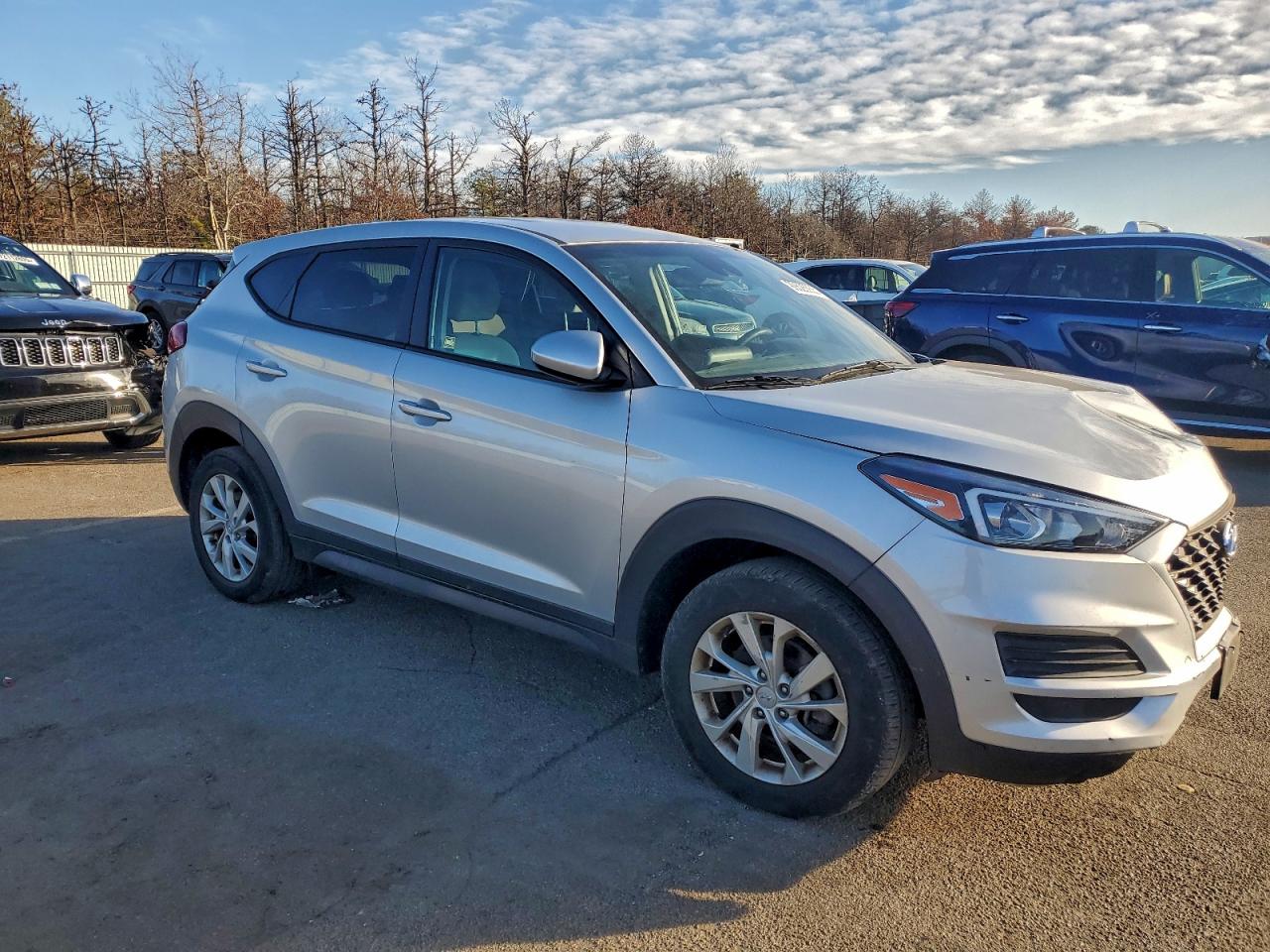 2019 HYUNDAI TUCSON SE photo 4
