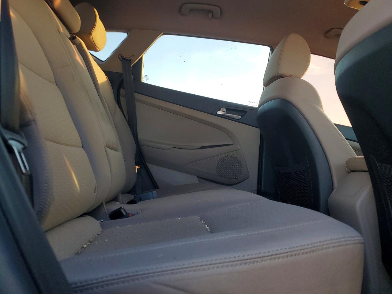 2019 HYUNDAI TUCSON SE photo 11