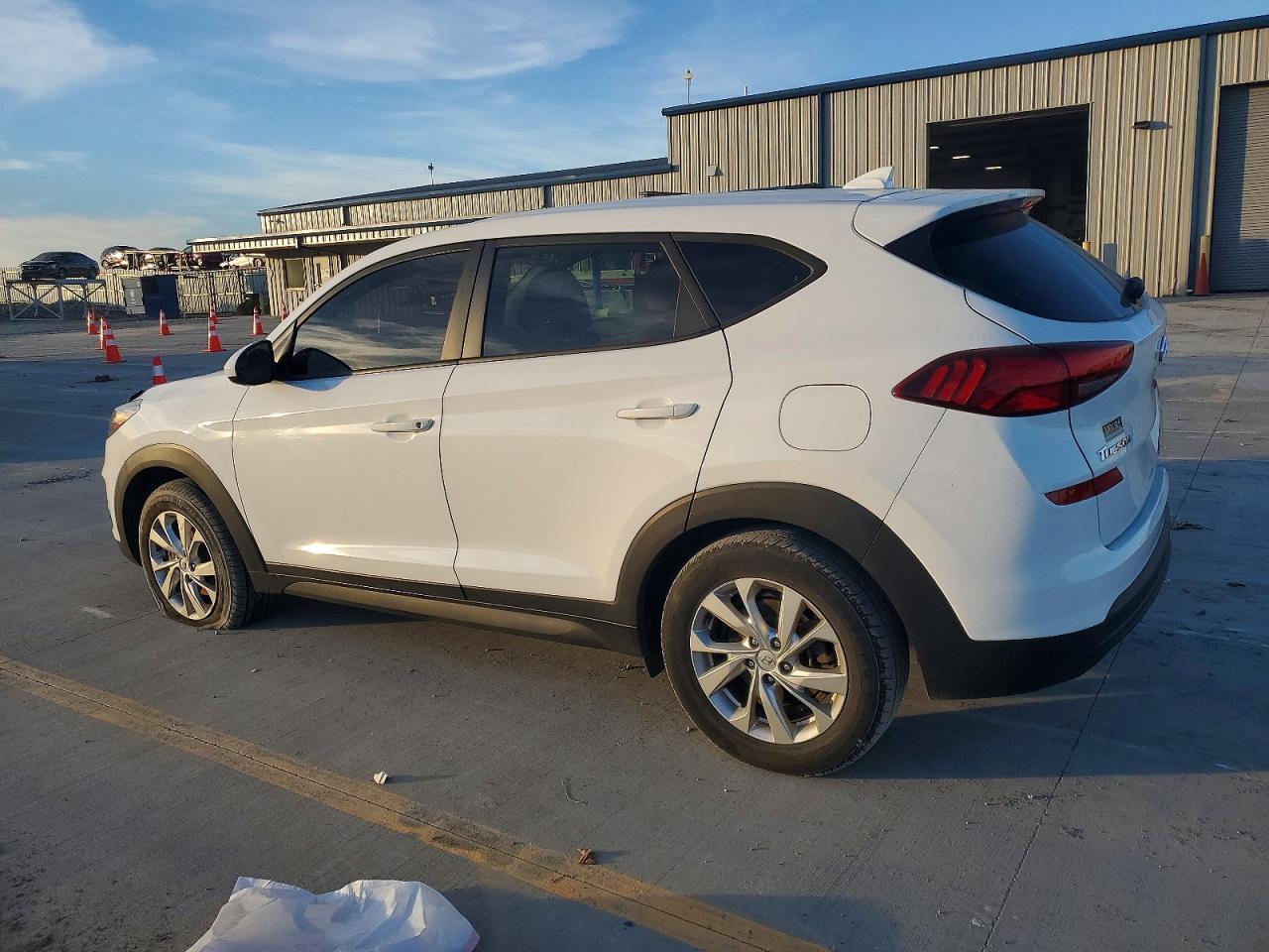 2019 HYUNDAI TUCSON SE photo 2
