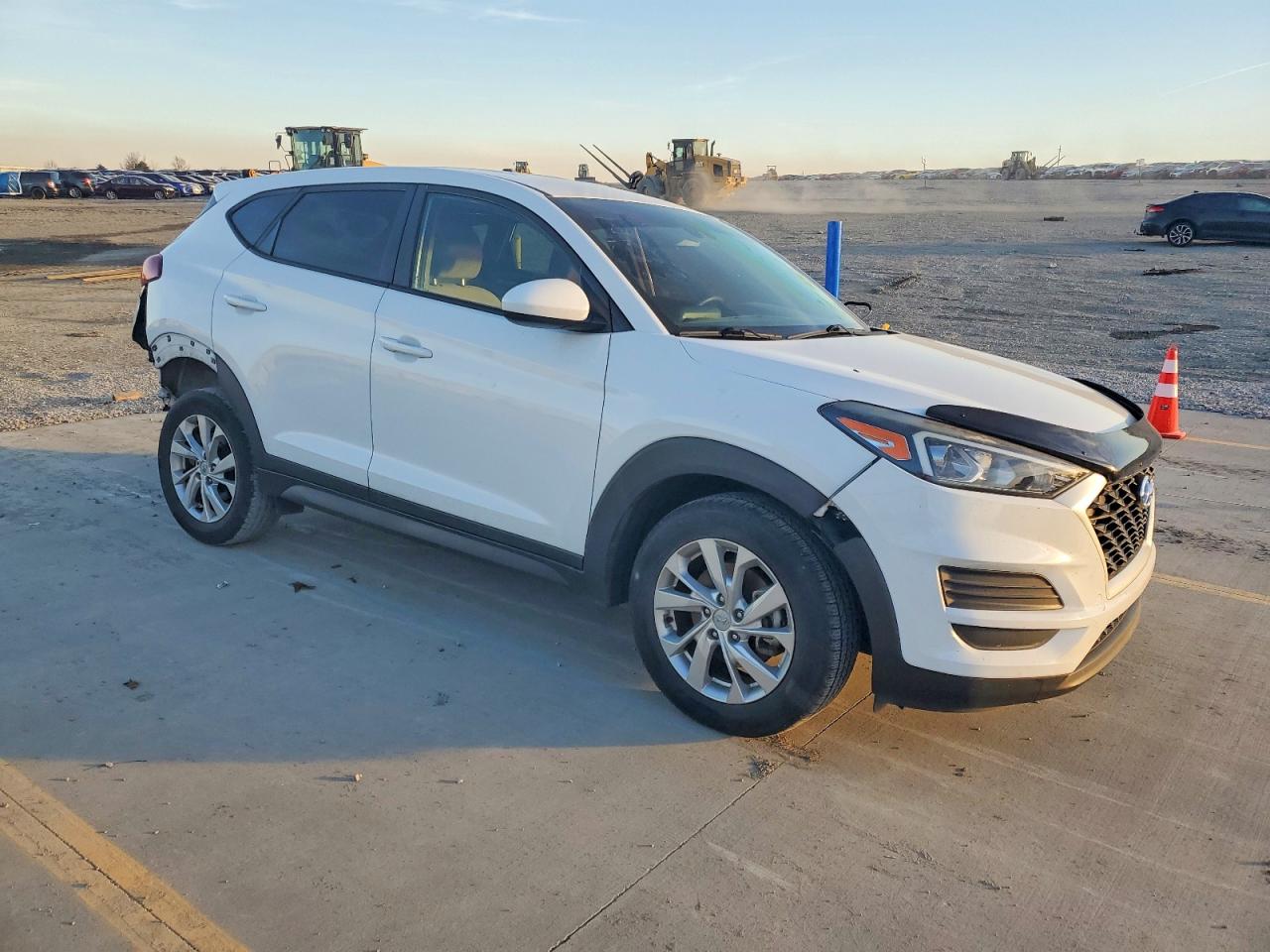 2019 HYUNDAI TUCSON SE photo 4