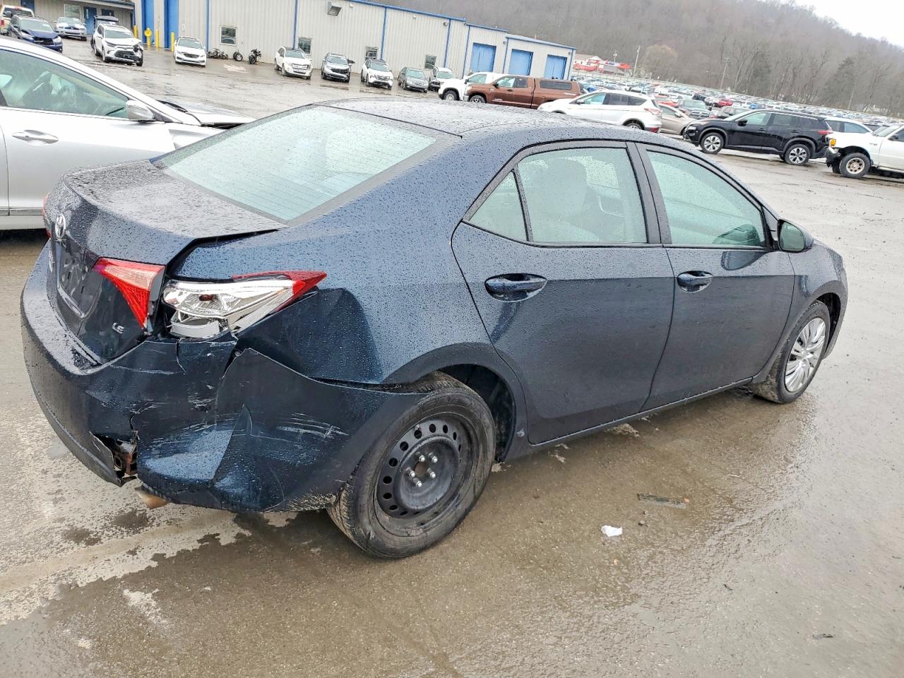 2019 TOYOTA COROLLA L photo 3