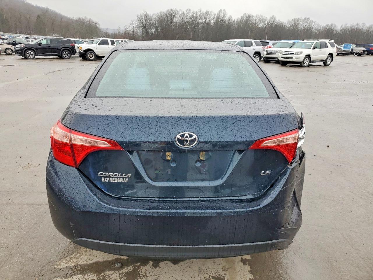 2019 TOYOTA COROLLA L photo 6