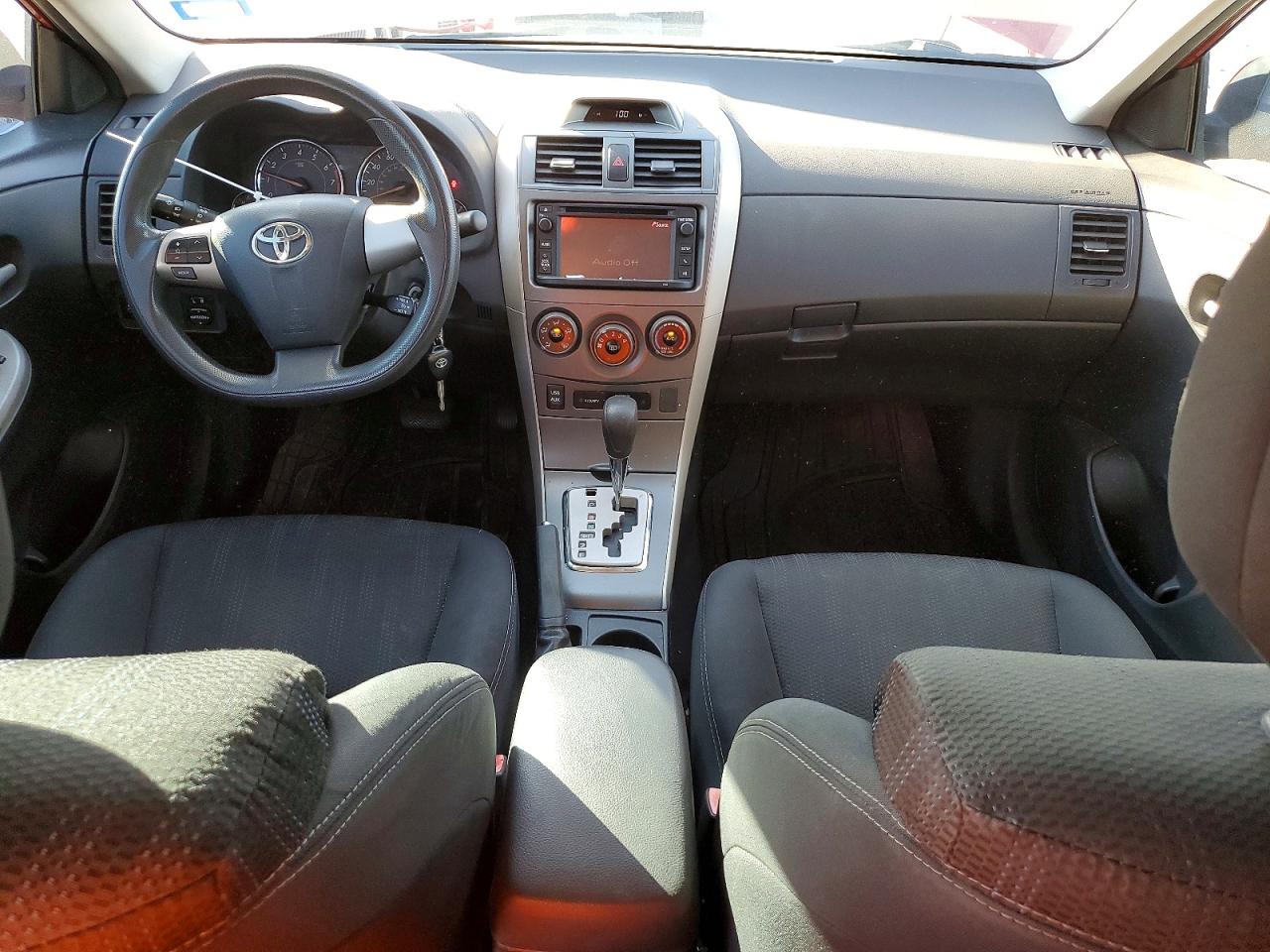 2013 TOYOTA COROLLA BASE photo 8