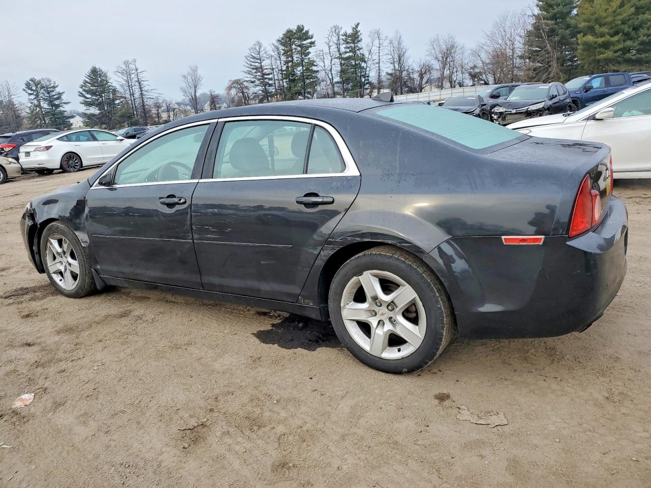 2012 CHEVROLET MALIBU LS photo 2
