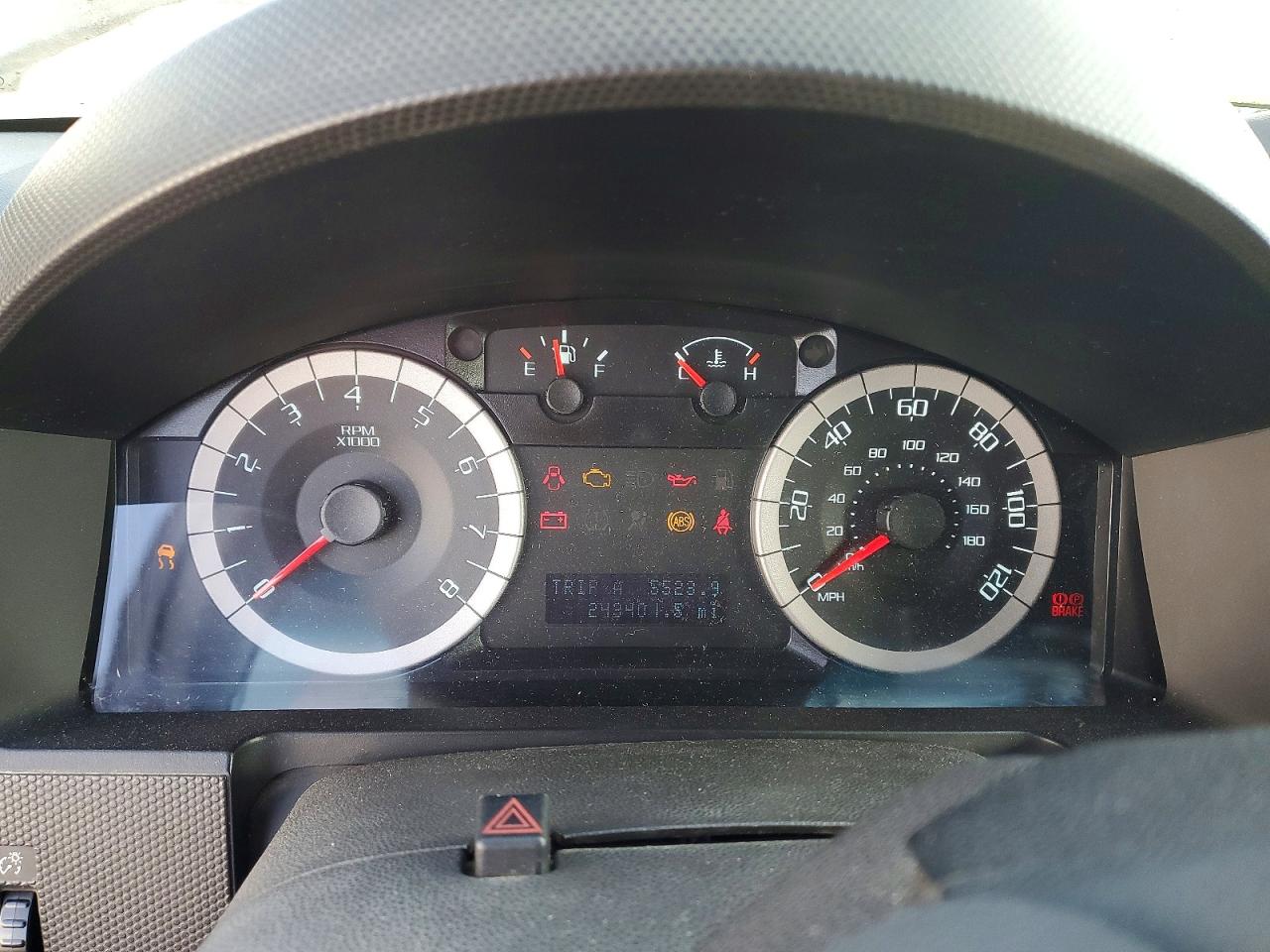 2010 FORD ESCAPE XLT photo 9