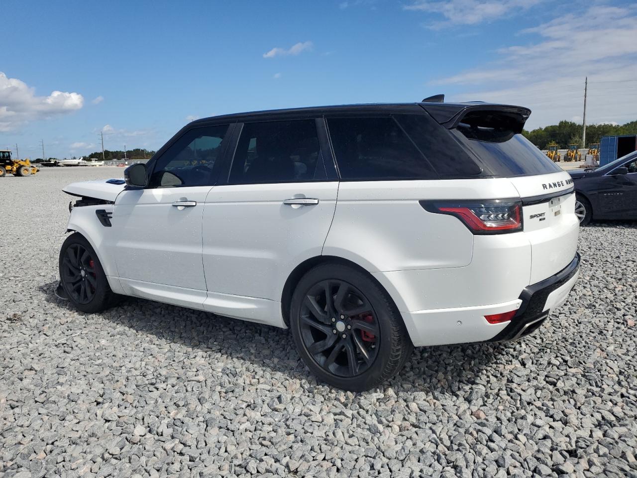 2021 LAND ROVER RANGE ROVER SPORT HST photo 2