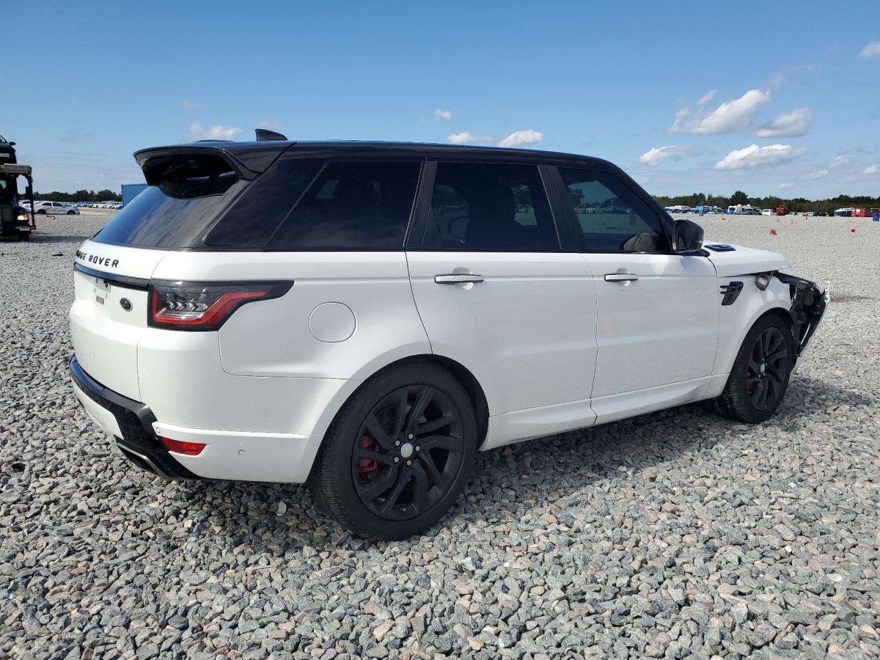 2021 LAND ROVER RANGE ROVER SPORT HST photo 3