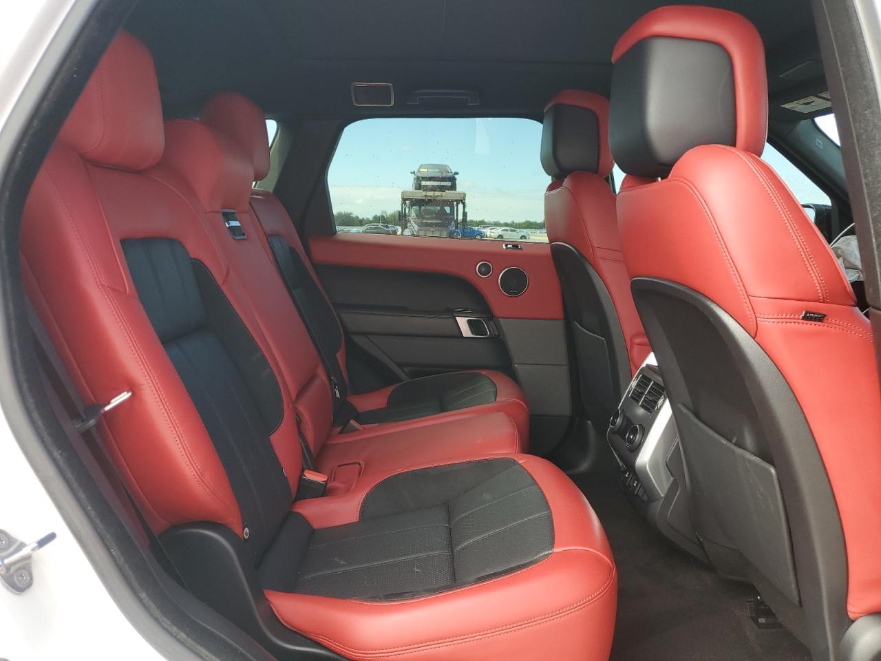 2021 LAND ROVER RANGE ROVER SPORT HST photo 10