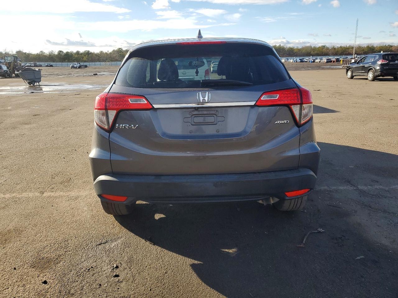2019 HONDA HR-V LX photo 6