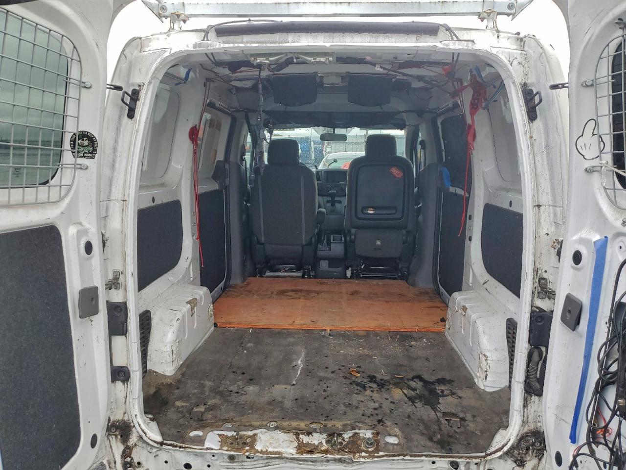 2015 CHEVROLET CITY EXPRESS LS photo 10
